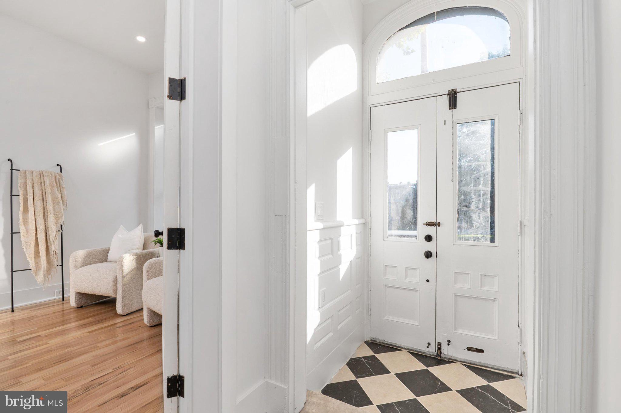 1508 Mcculloh St, Baltimore, MD 21217 photo