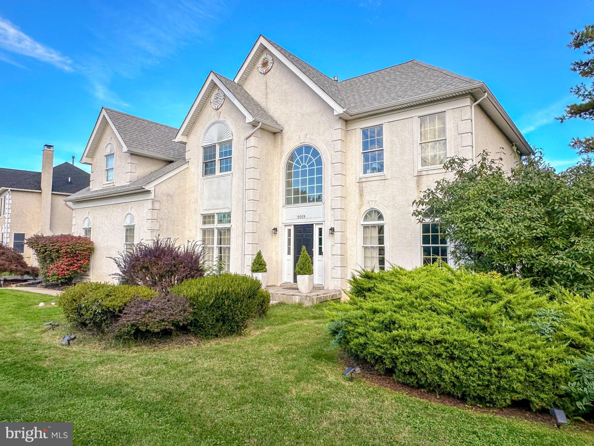 2059 Dawn Ln, Newtown, PA 18940 photo