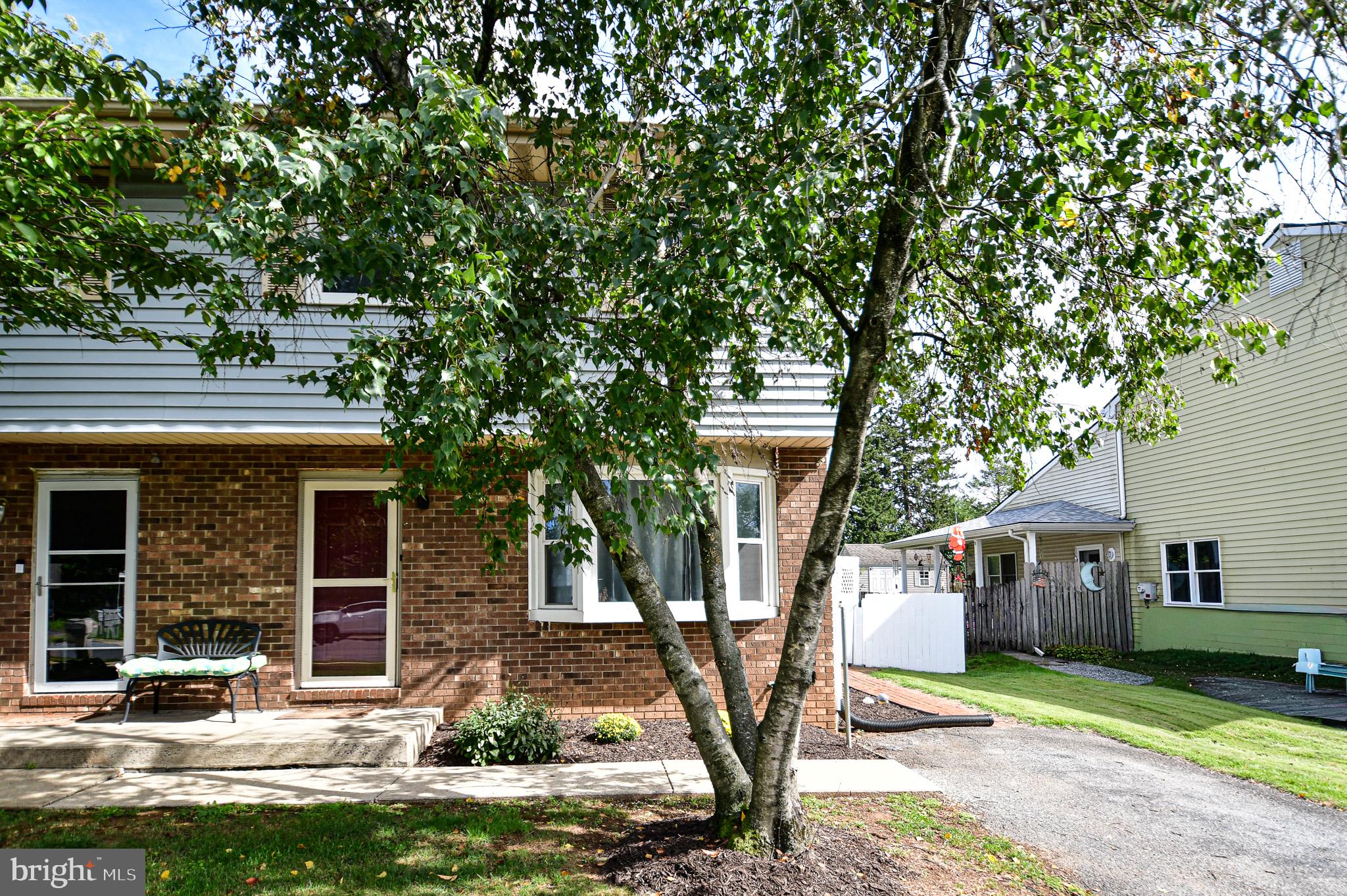 444 Plum St, Mount Joy, PA 17552