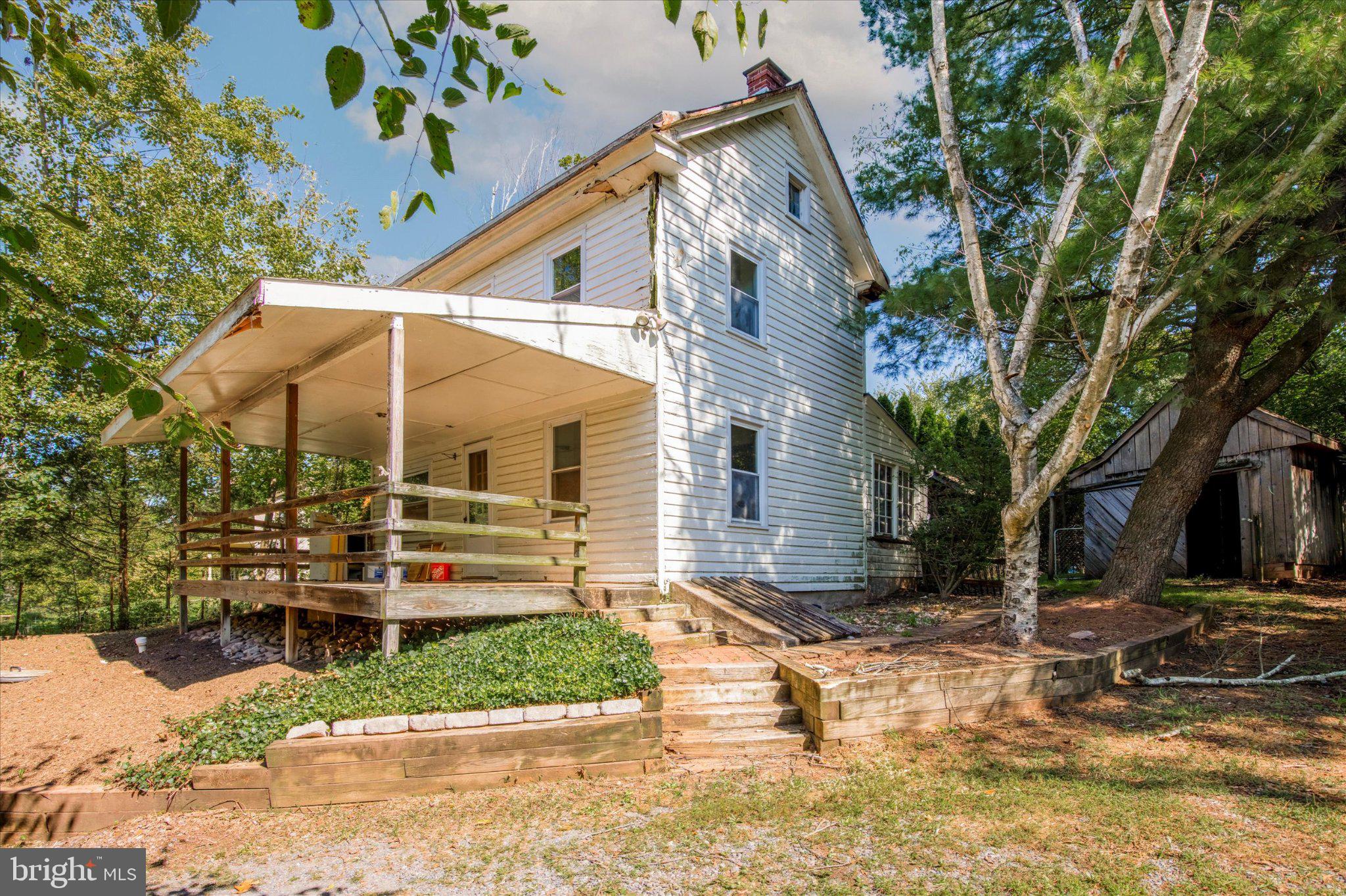 924 Sheep Hill Rd, Pottstown, PA 19465 photo