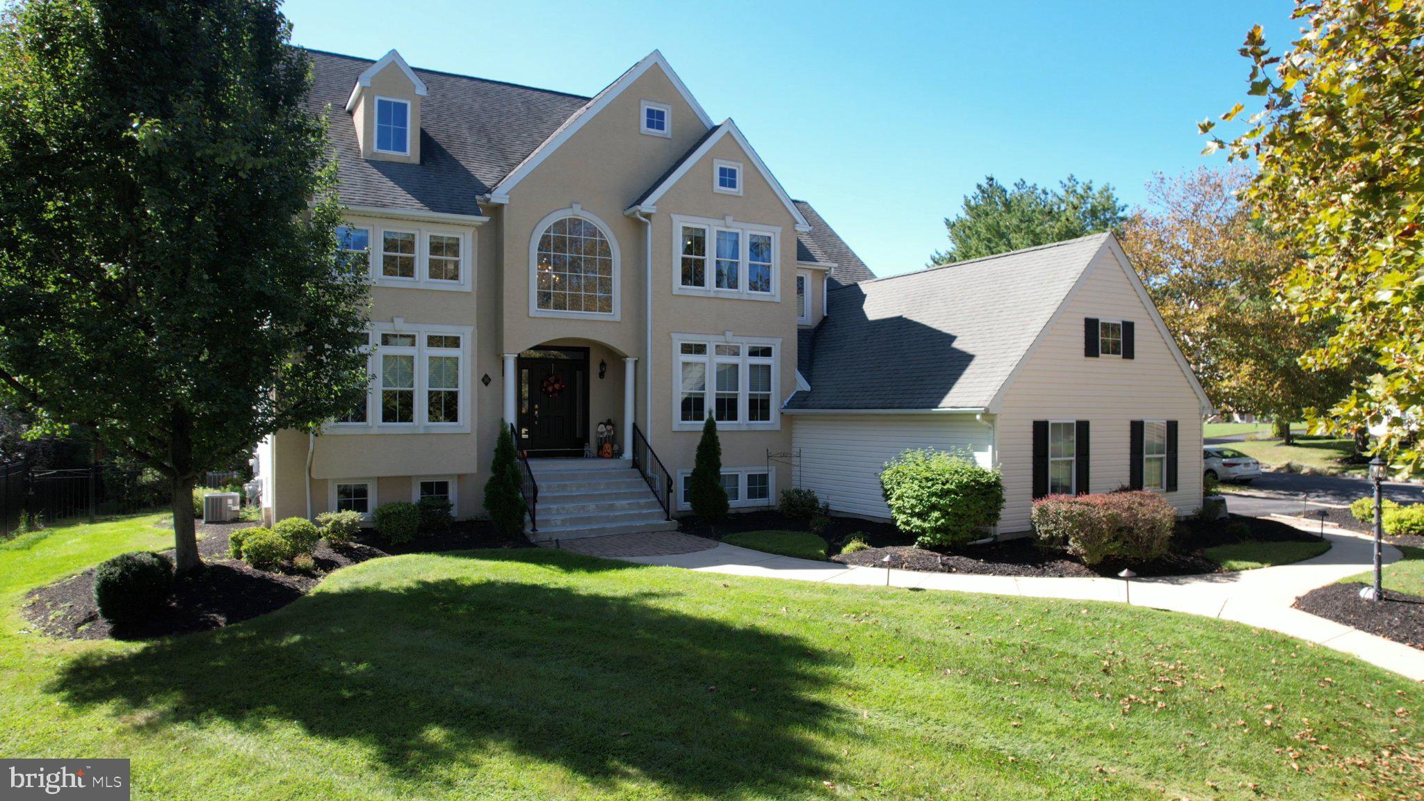 16 Emerson Dr, Cinnaminson, NJ 08077