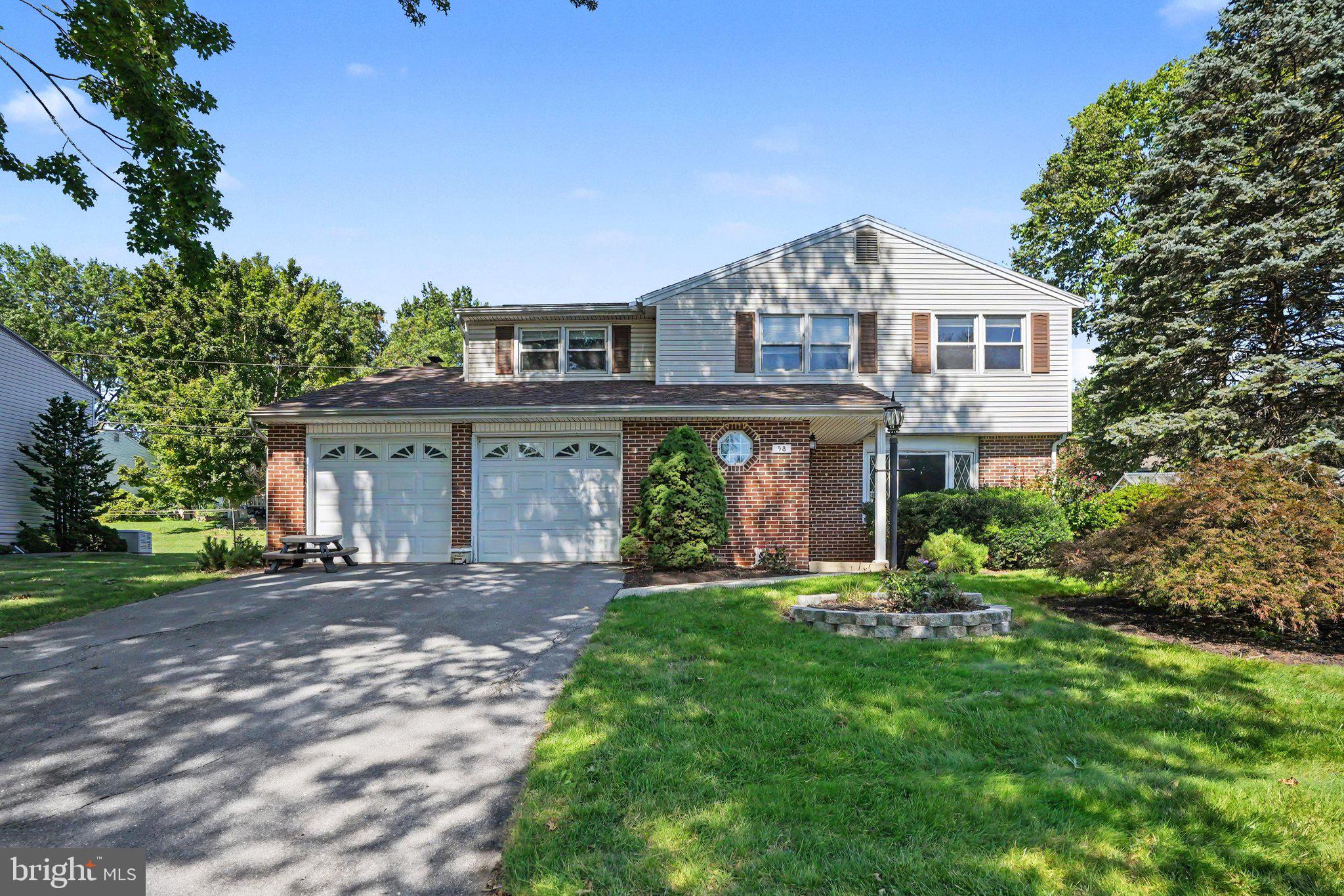 58 Federal Rd, Camp Hill, PA 17011