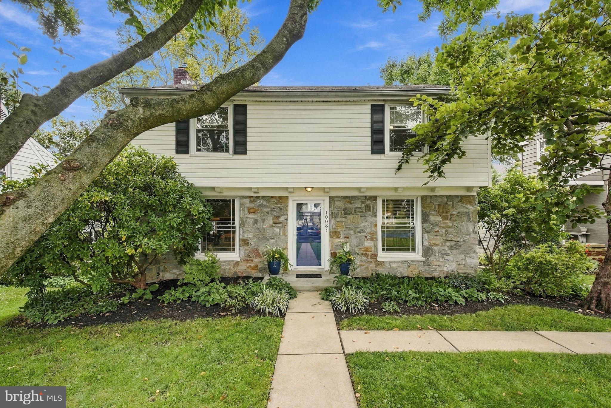1008 Skyline Dr, Lancaster, PA 17601 photo