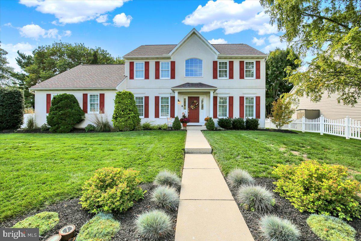 300 Elizabeth Dr, Sinking Spring, PA 19608