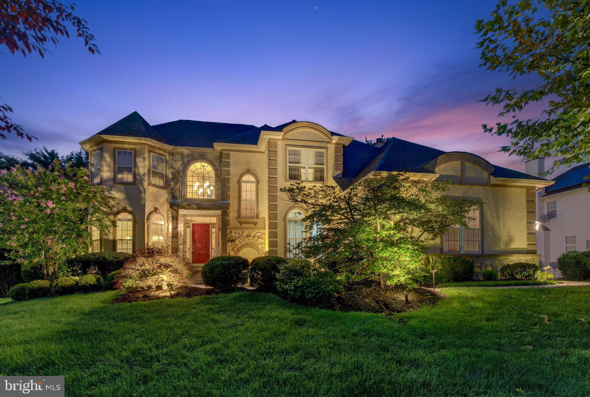 4 Florabunda Ln, Cinnaminson, NJ 08077