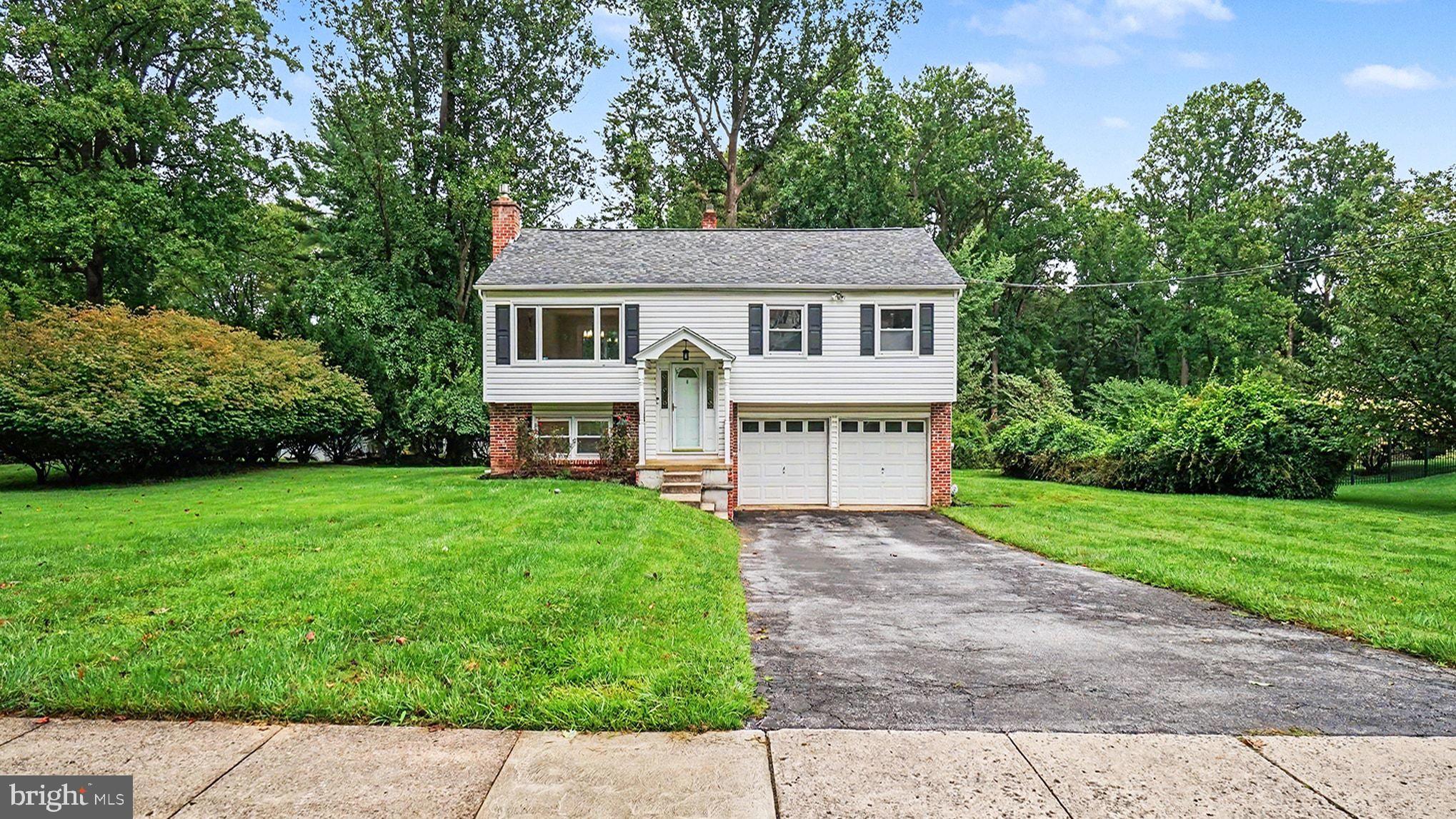 314 Colonial Dr, Exton, PA 19341