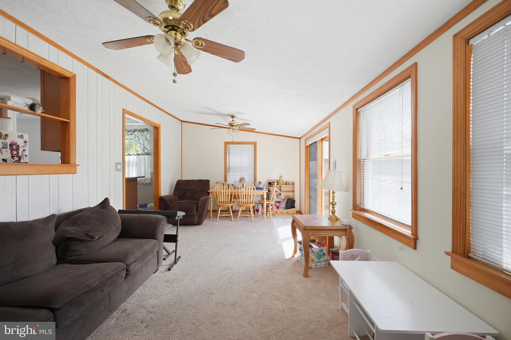 820 Magnolia Rd, Hellertown, PA 18055 photo