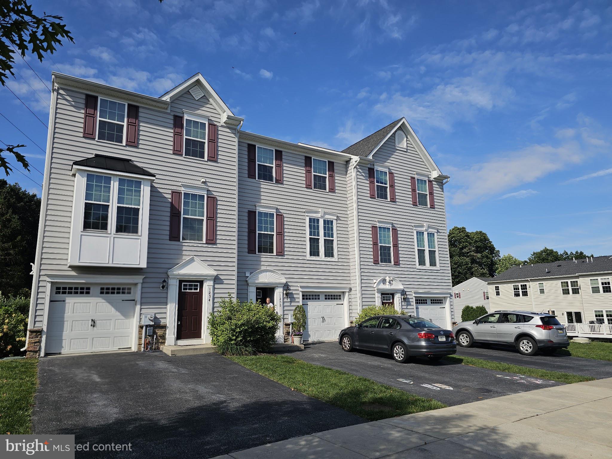 1254 Goldenrod Dr, Downingtown, PA 19335 photo