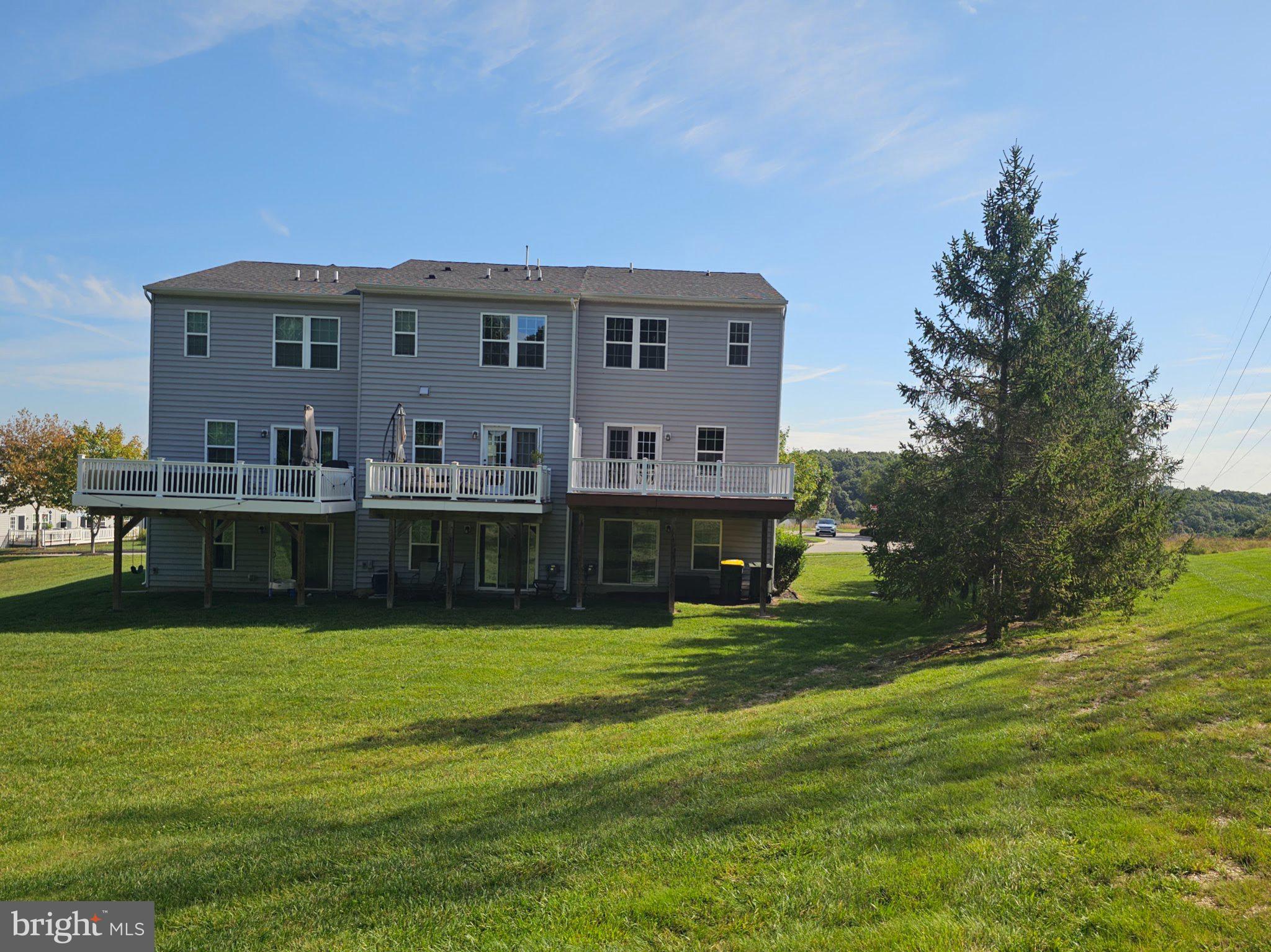 1254 Goldenrod Dr, Downingtown, PA 19335 photo