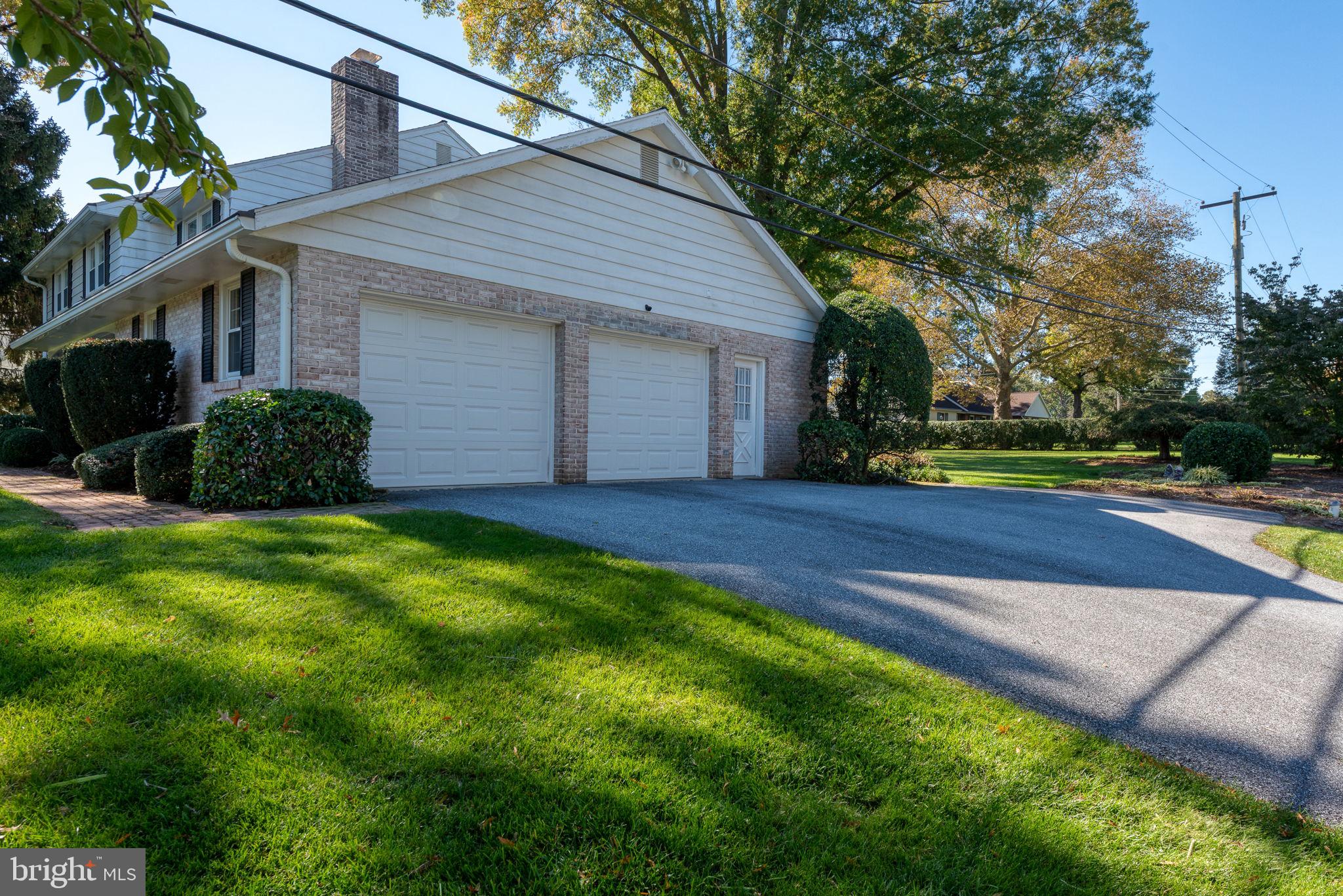 680 Barr Blvd, Lancaster, PA 17603 photo