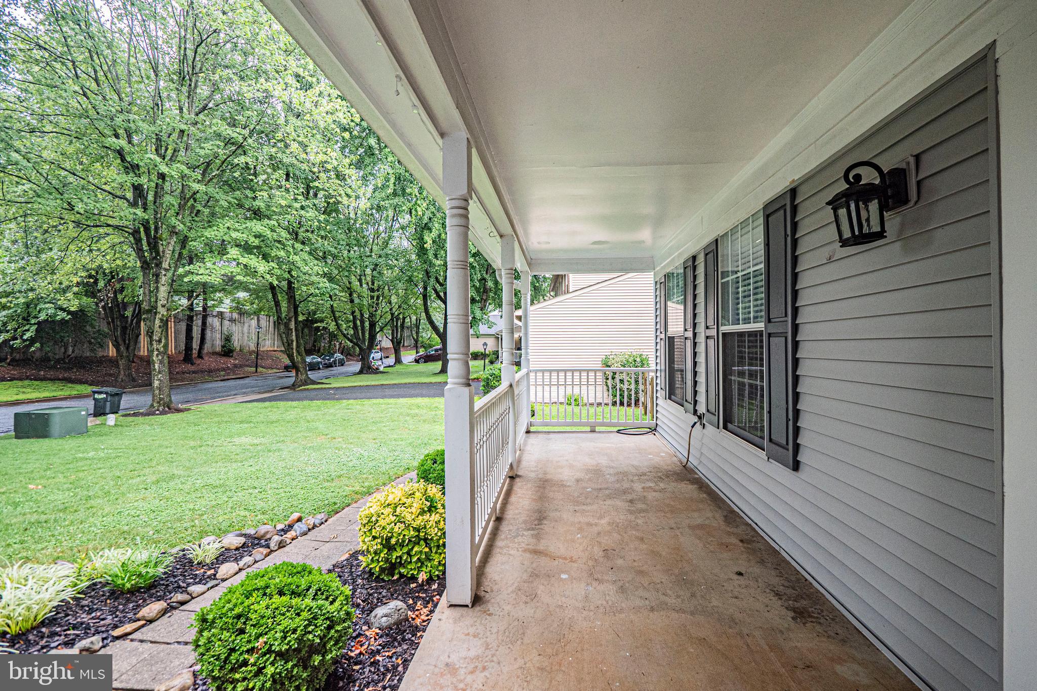 214 Bookham Ln, Gaithersburg, MD 20877 photo