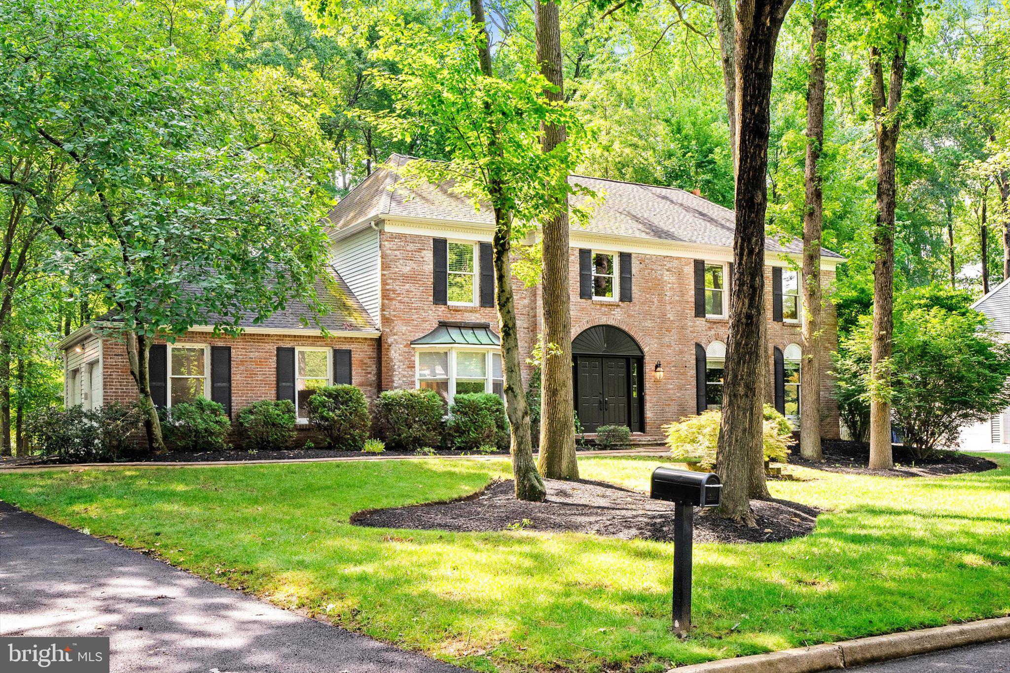 4 Theresa Dr, Lawrenceville, NJ 08648