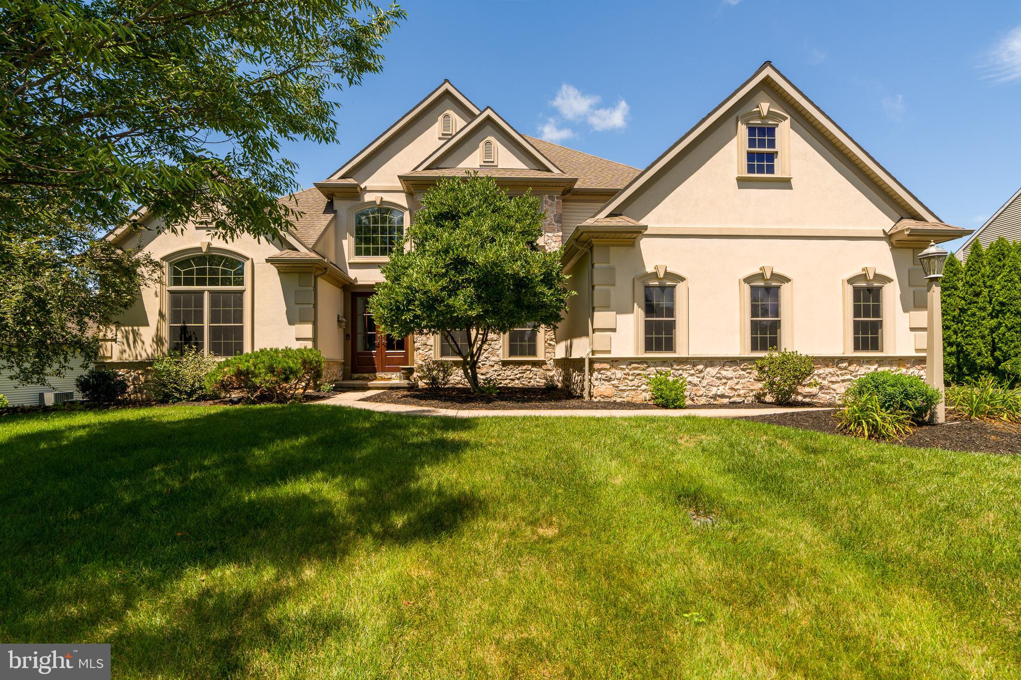 5 Stoneridge Ln, Lititz, PA 17543