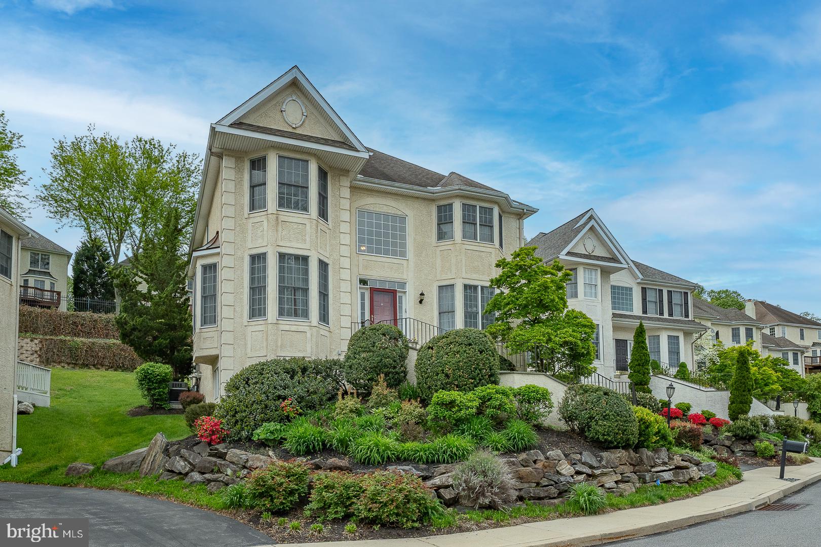 1109 Riverview Ln, West Conshohocken, PA 19428