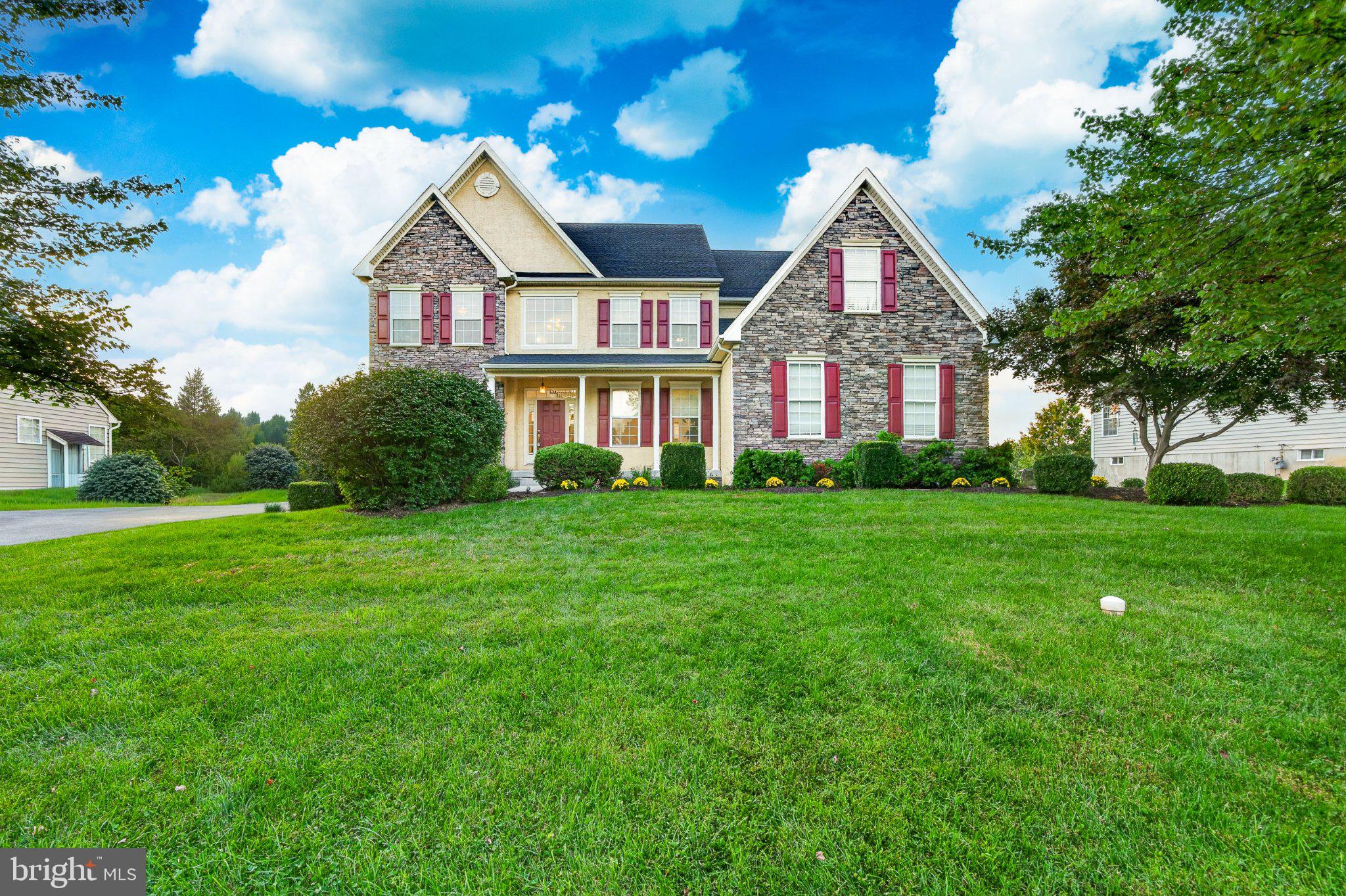 116 Cyprus Ln, Coatesville, PA 19320