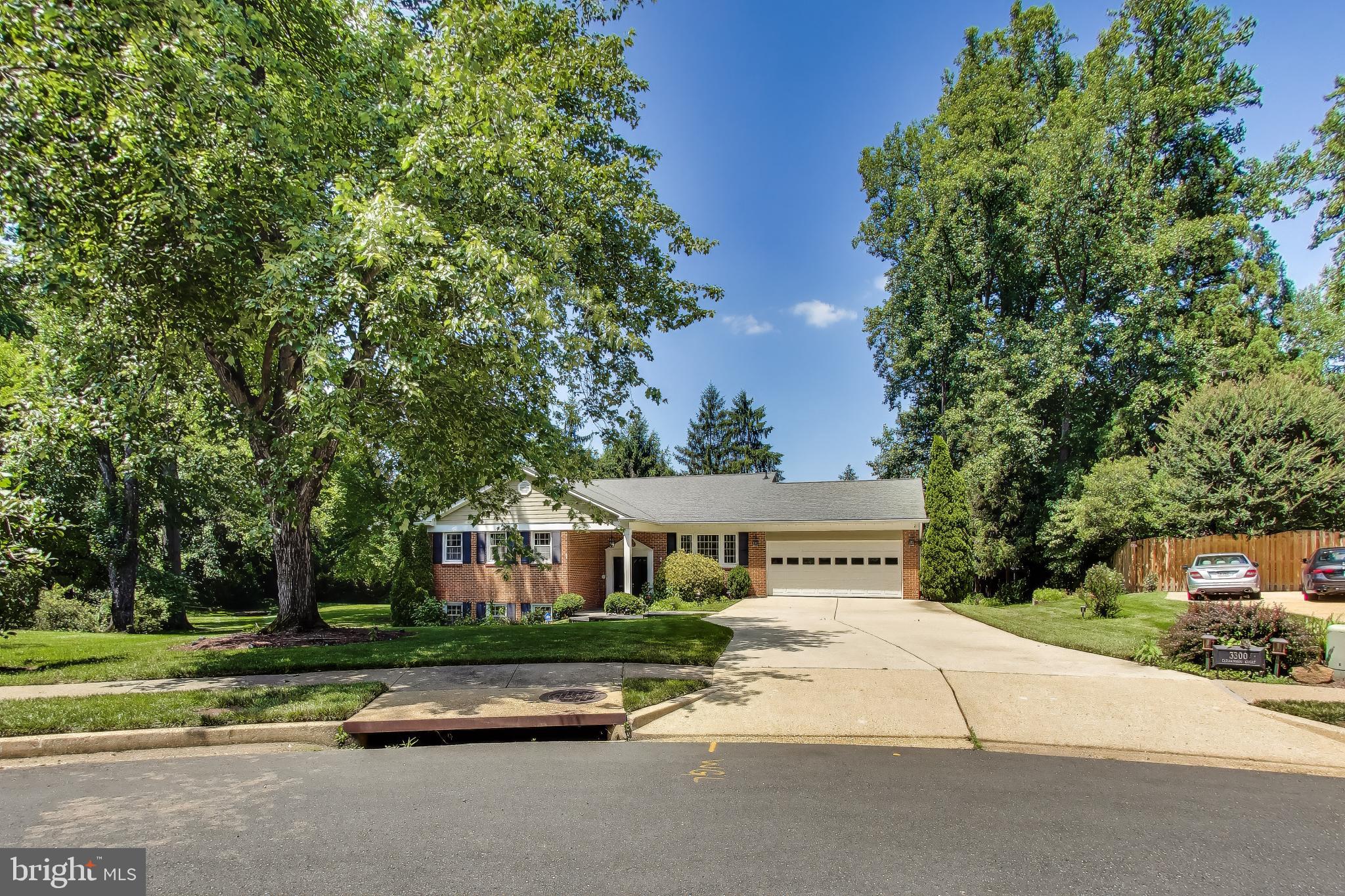 3300 Clearwood Ct, Falls Church, VA 22042 photo