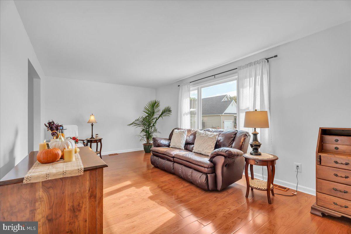 7 Surrey Ct, Berlin, NJ 08009 photo