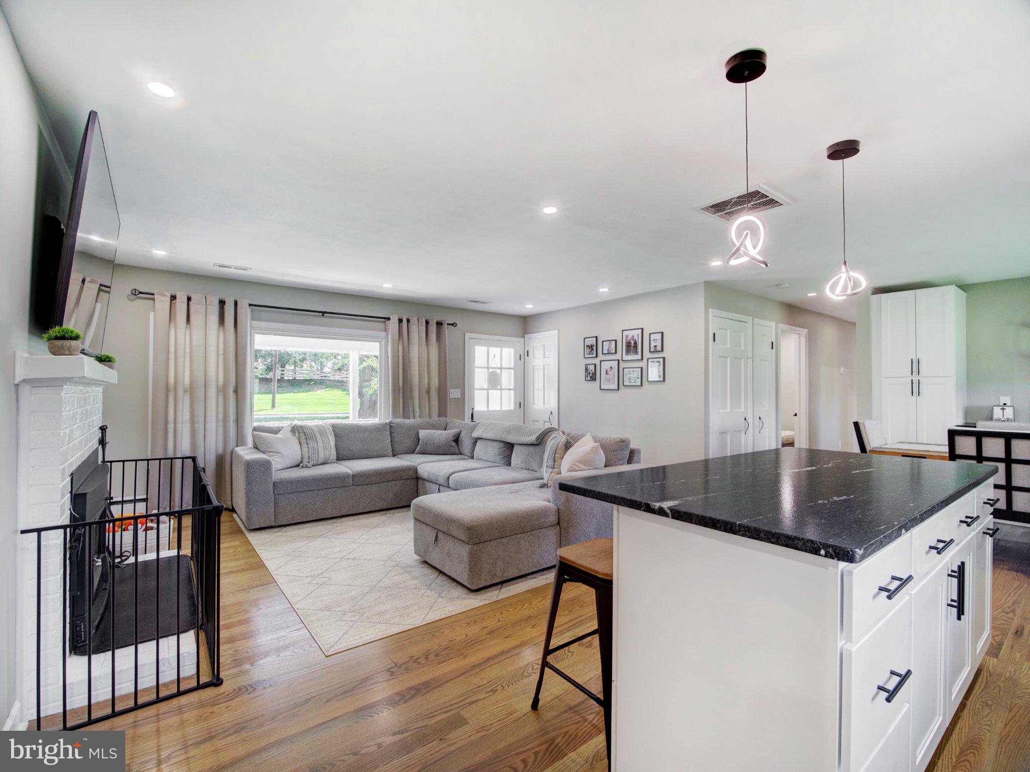 86 Extonville, Hampton, NJ 08620 photo