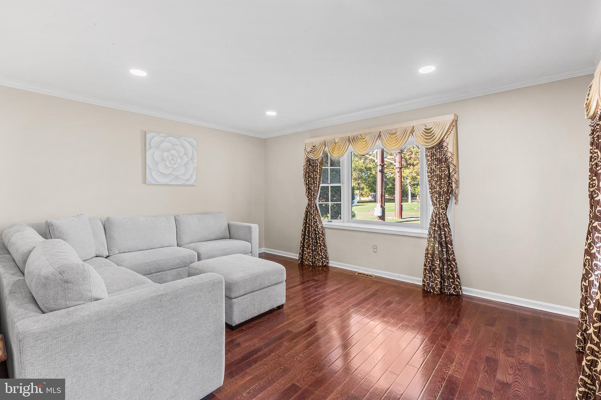 3074 Cowpath Rd, Souderton, PA 18964 photo