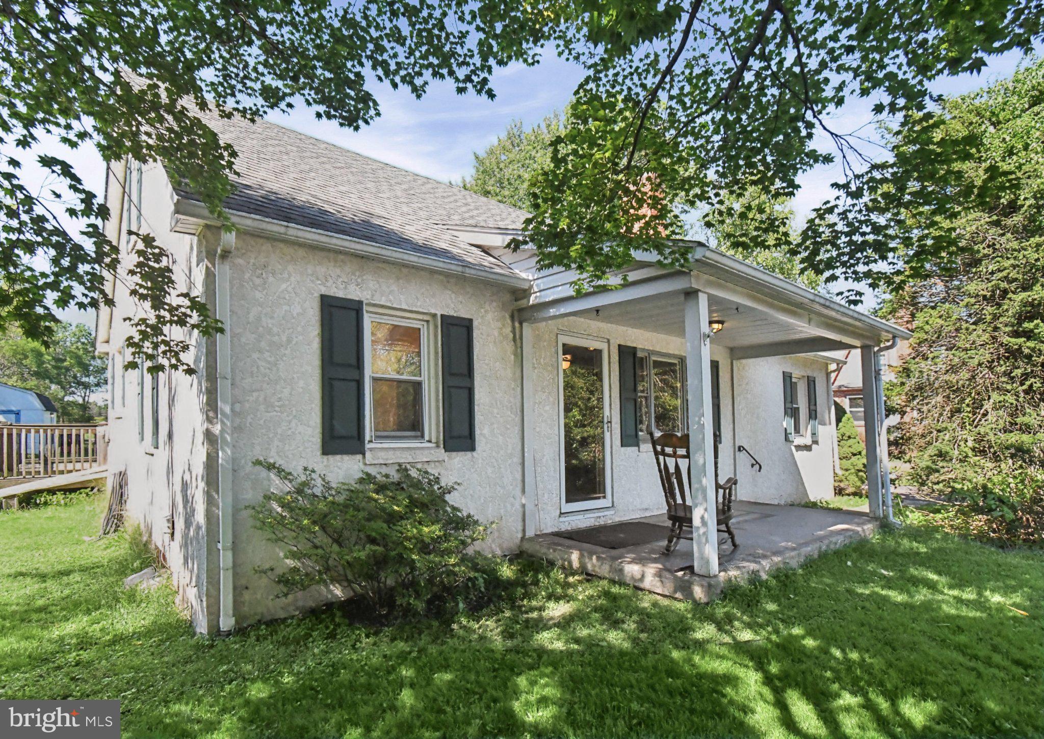 61 Township Line Rd, Royersford, PA 19468