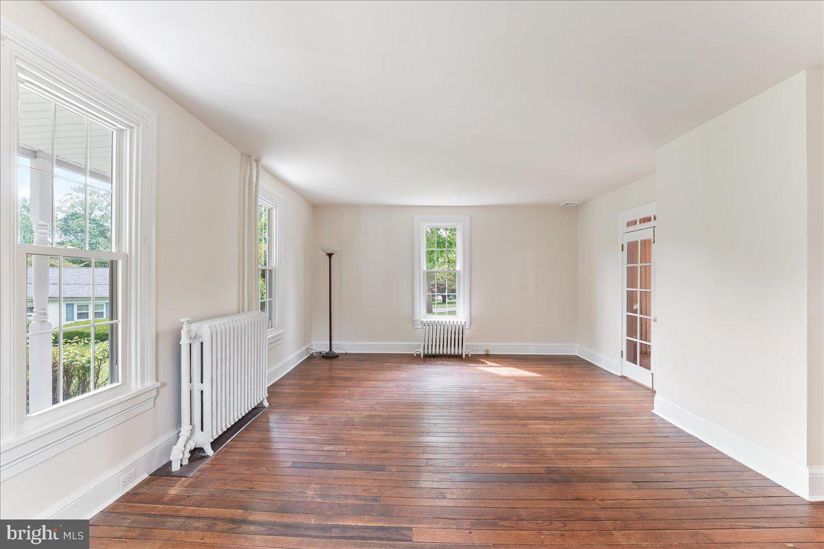 310 Cedar Ln, Wallingford, PA 19086 photo