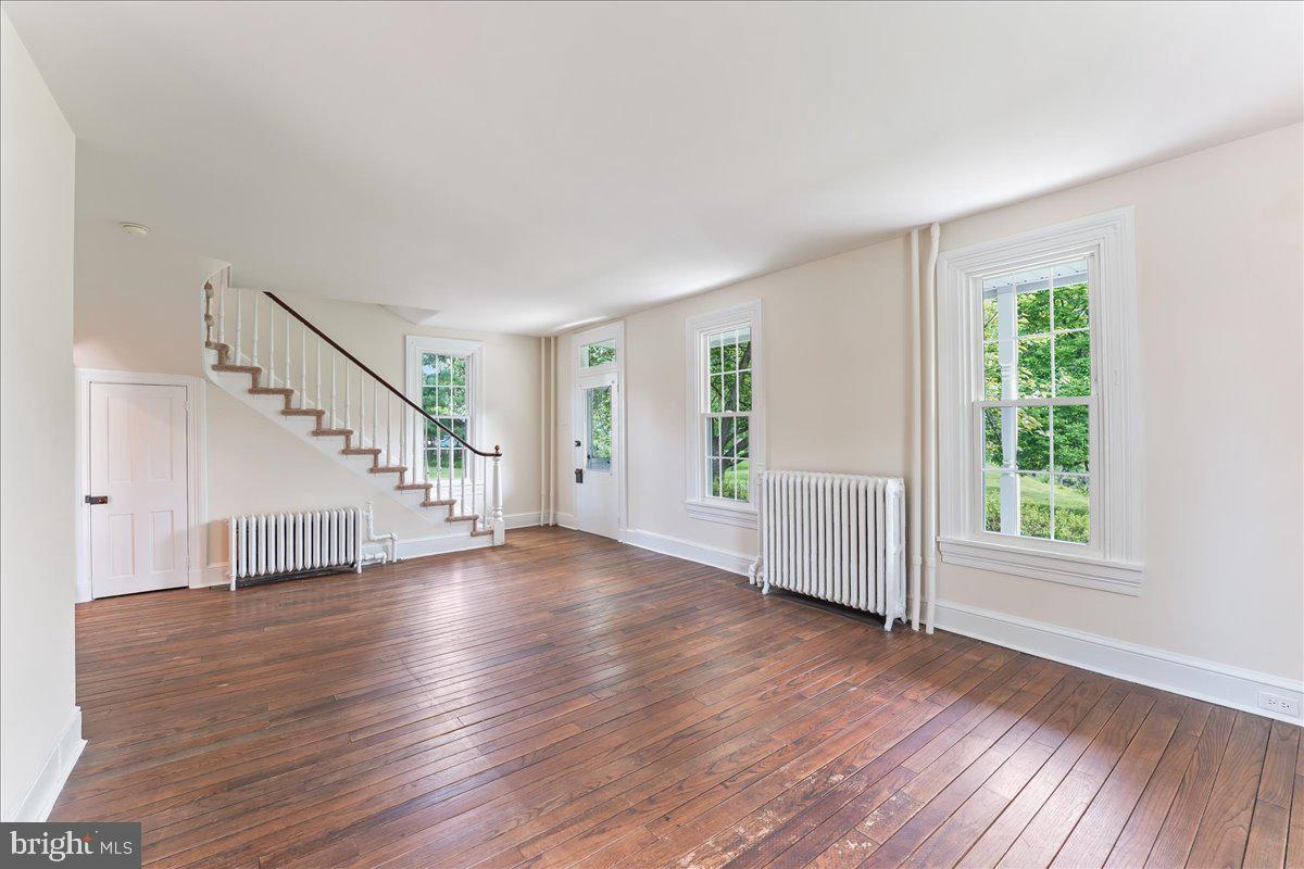 310 Cedar Ln, Wallingford, PA 19086 photo
