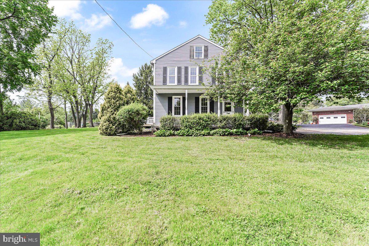 310 Cedar Ln, Wallingford, PA 19086