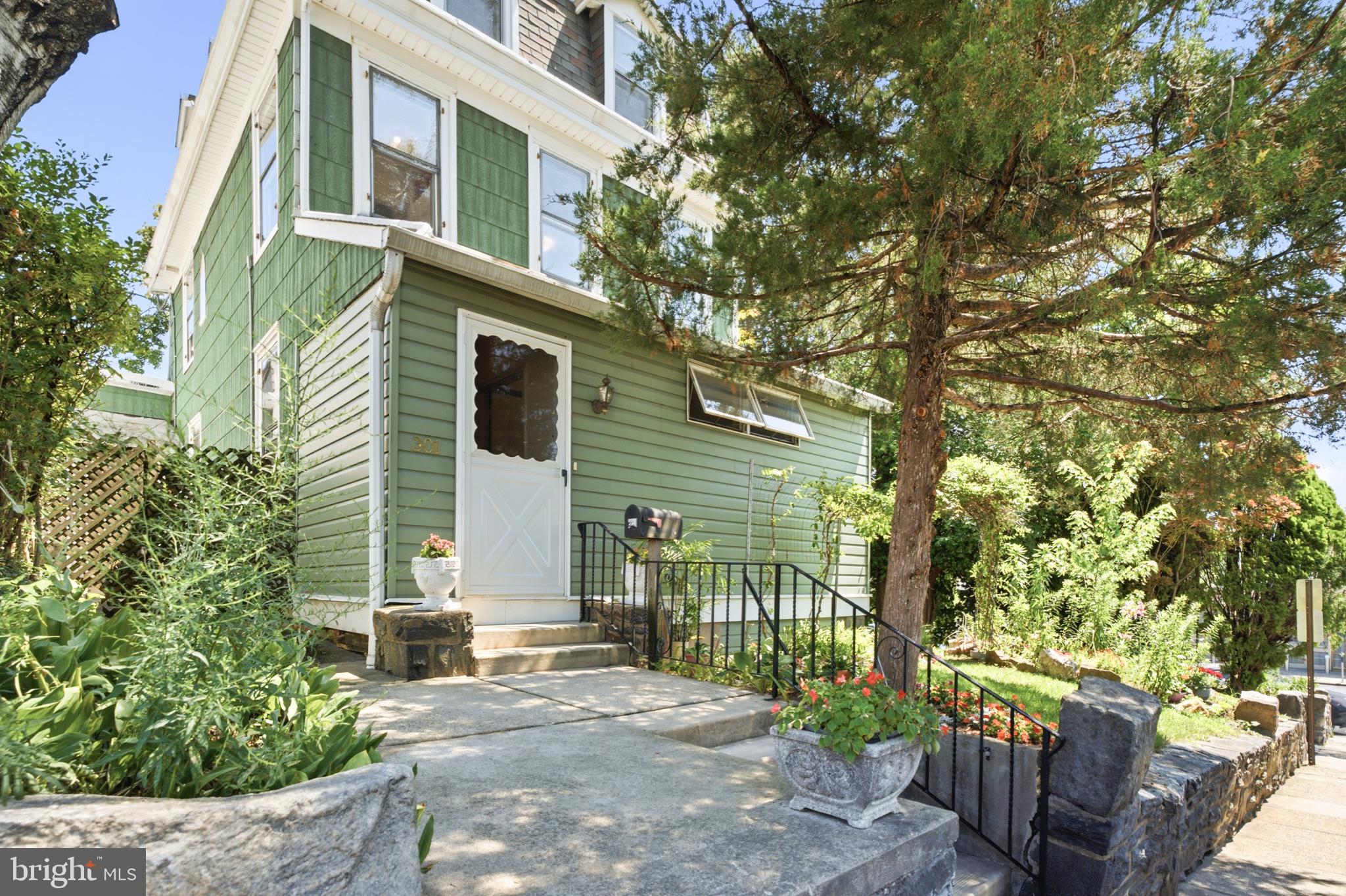 301 Parsons Ave, Bala Cynwyd, PA 19004