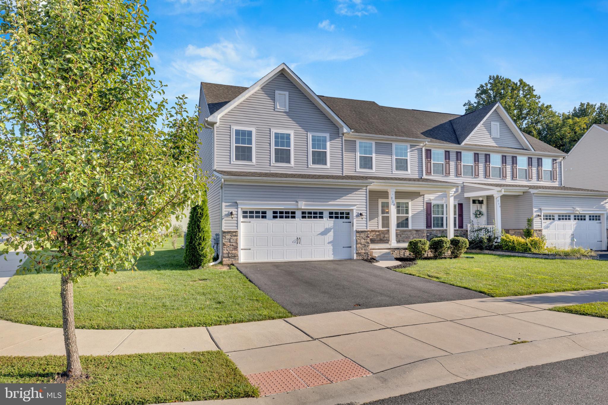 220 Felix Dr, Newark, DE 19713 photo
