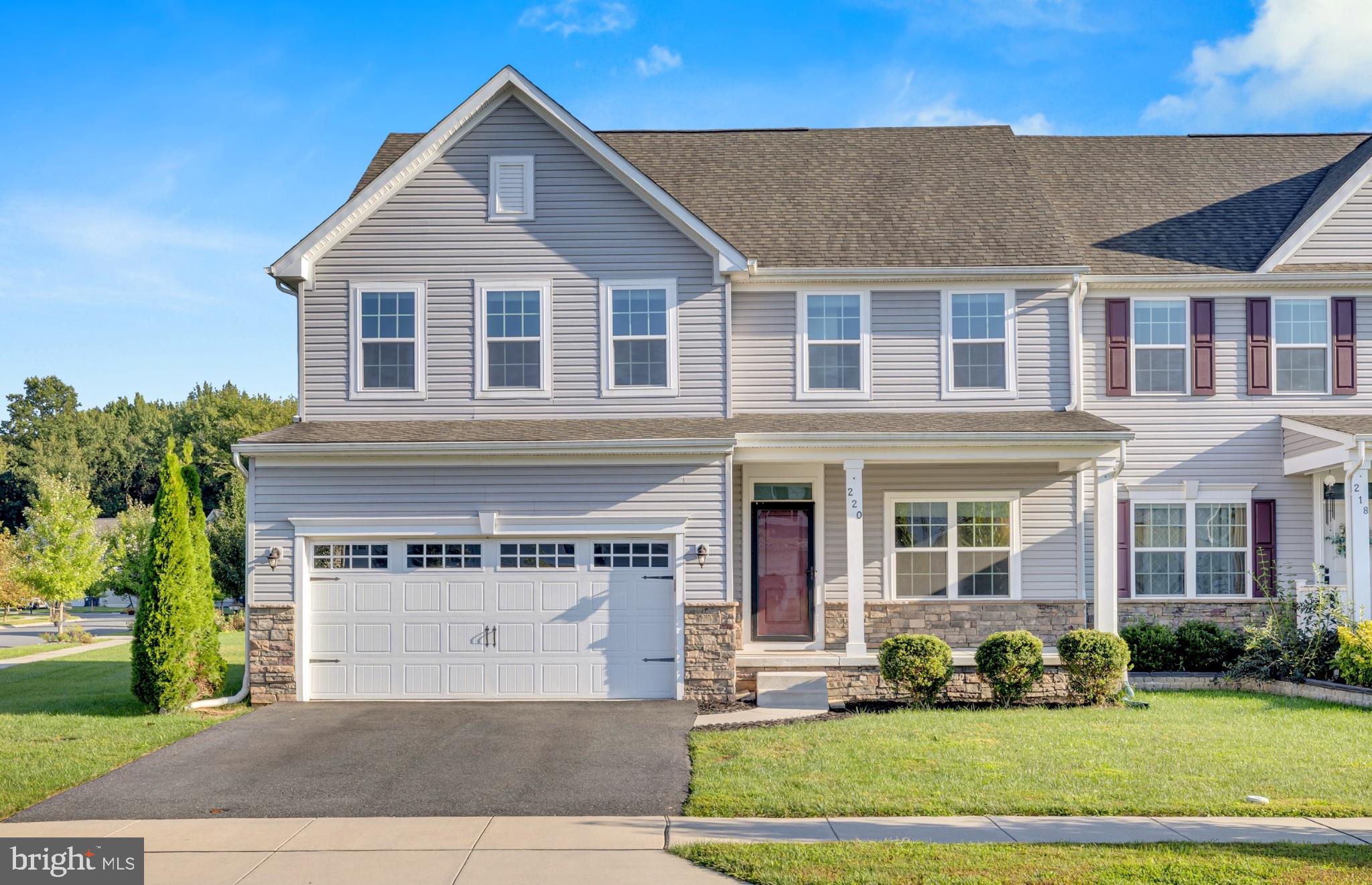 220 Felix Dr, Newark, DE 19713