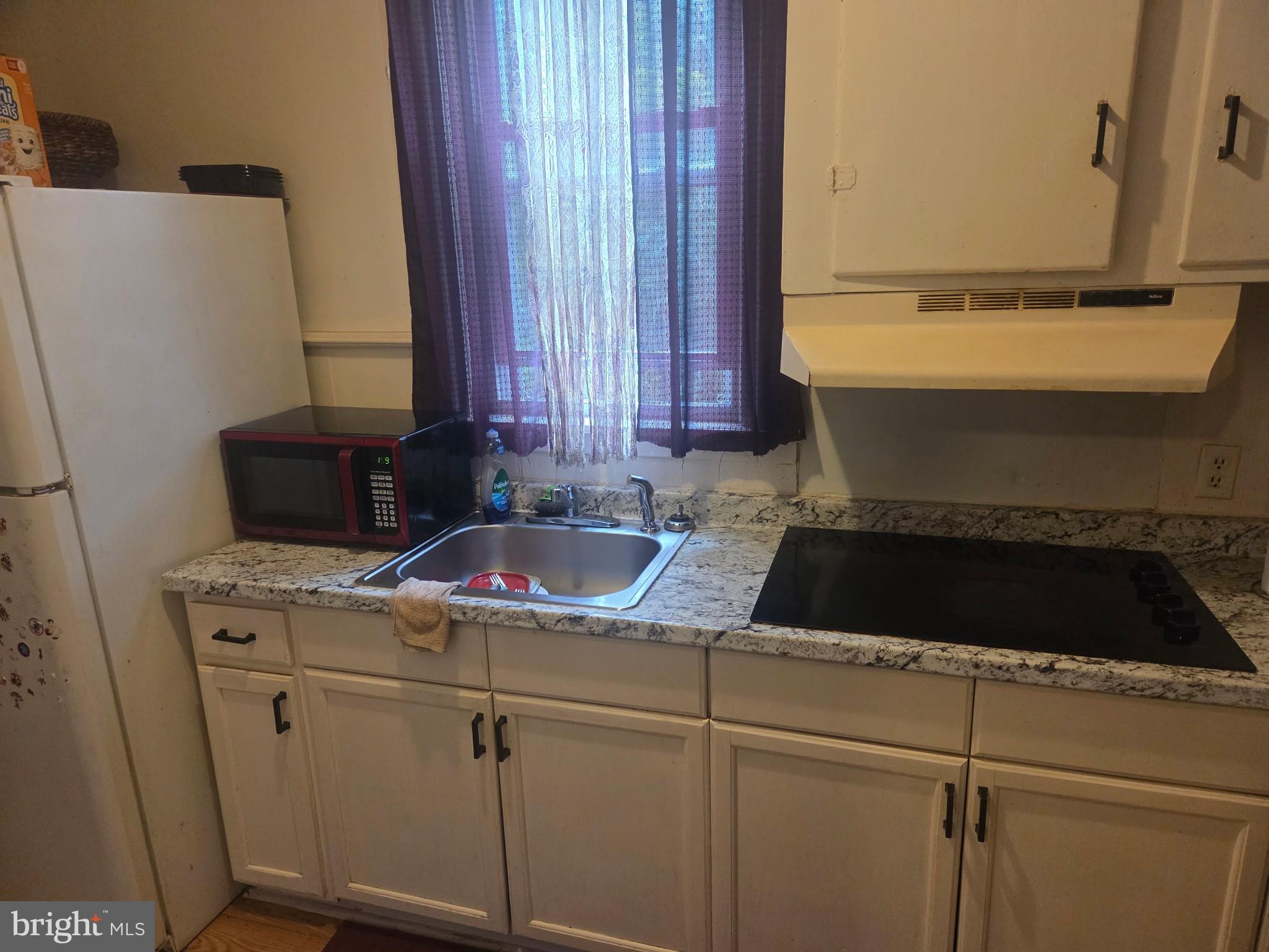 112 Laurel St, Woodbury, NJ 08096 photo