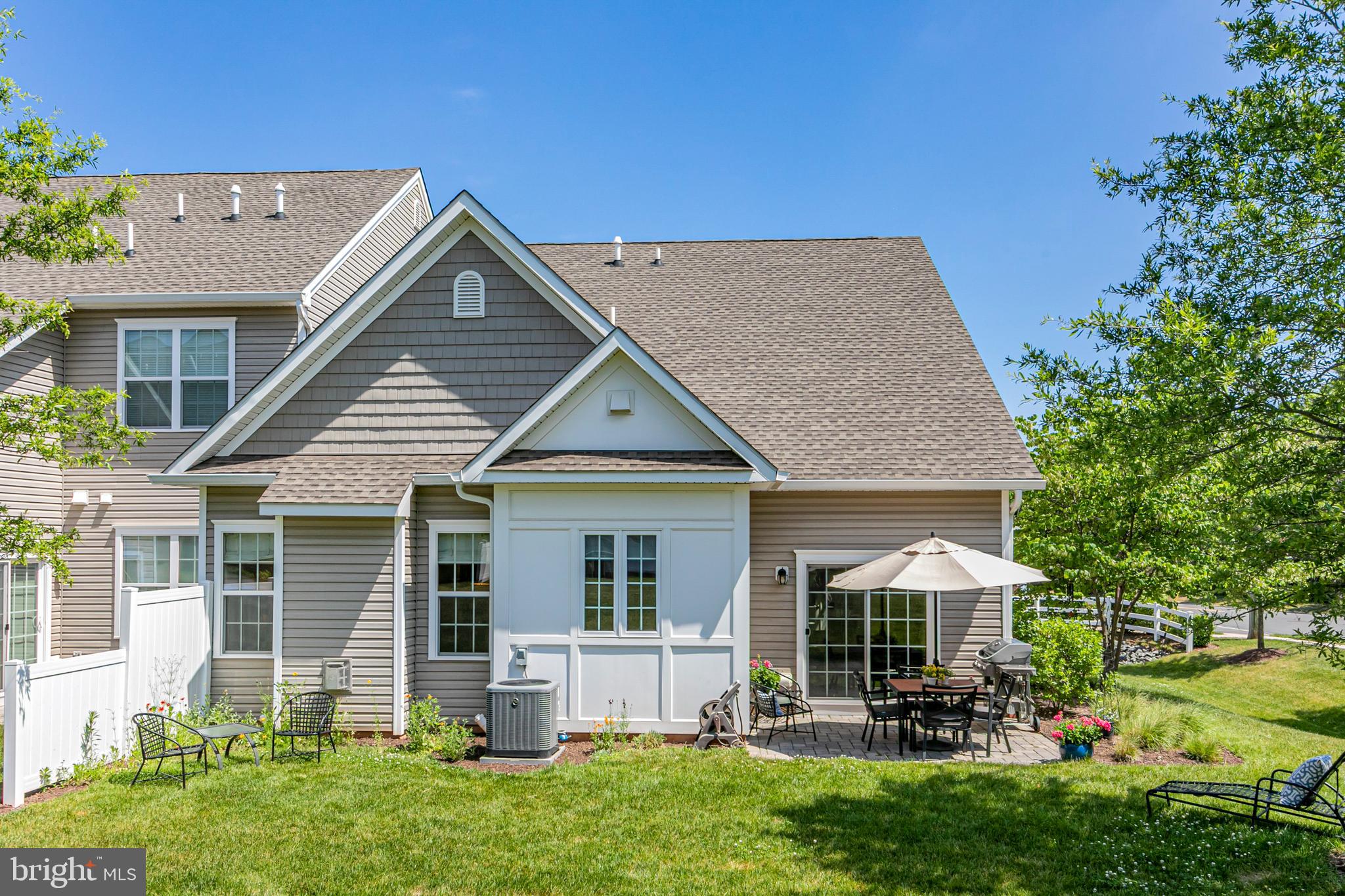2 Tucker Way, Pennington, NJ 08534 photo
