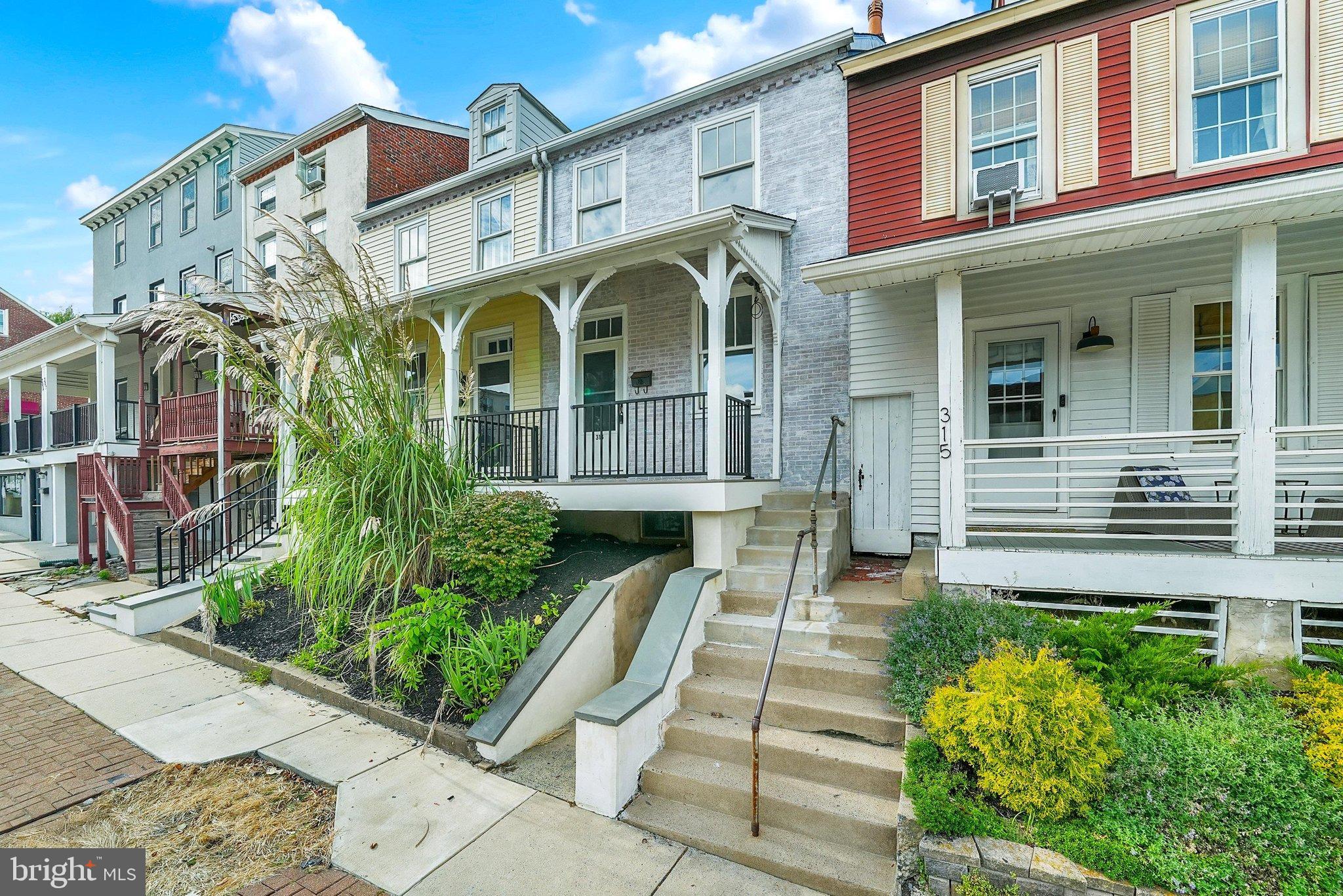 313 State St, Kennett Square, PA 19348