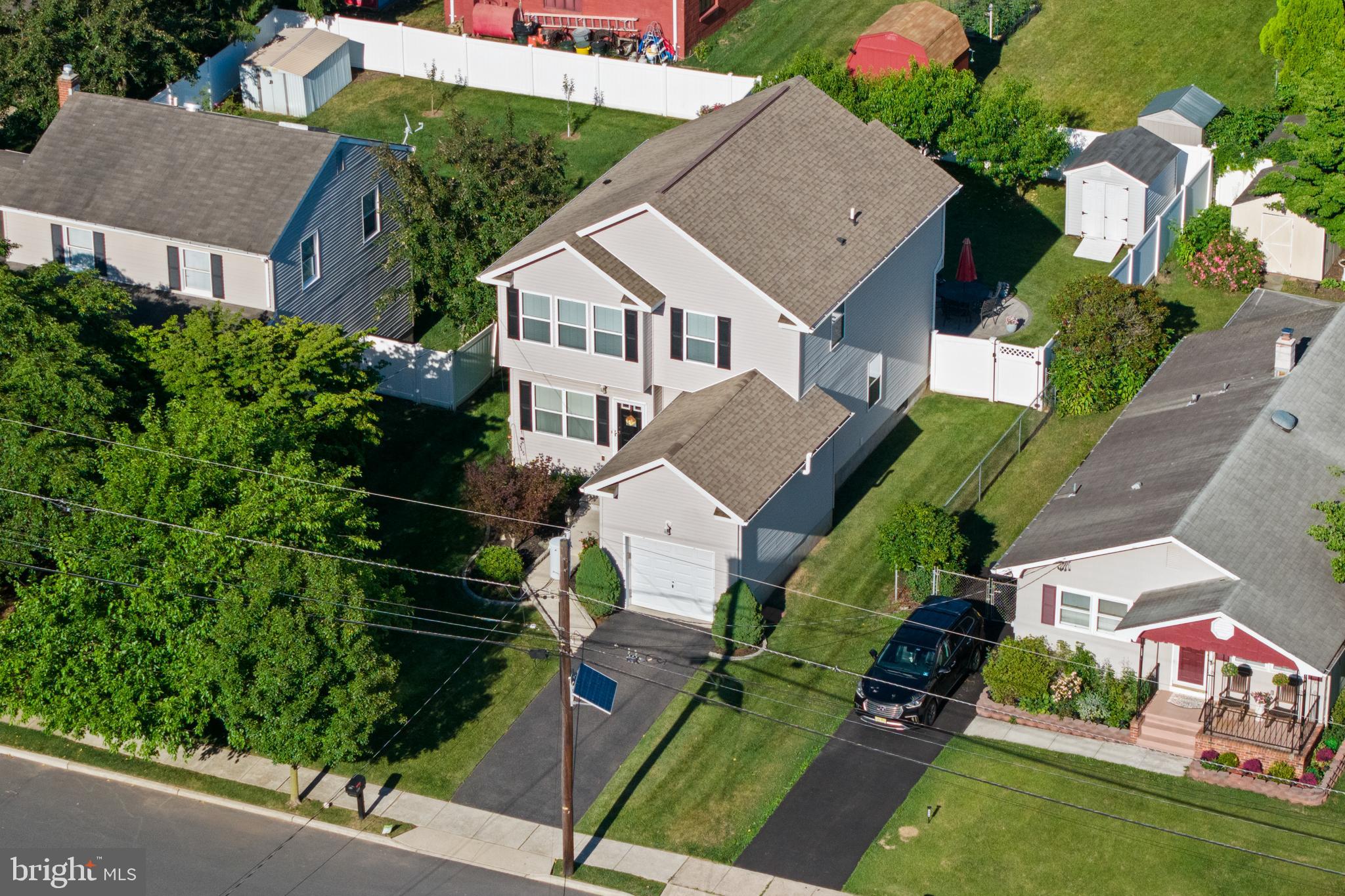 312 Sandalwood Ave, Hampton, NJ 08619 photo
