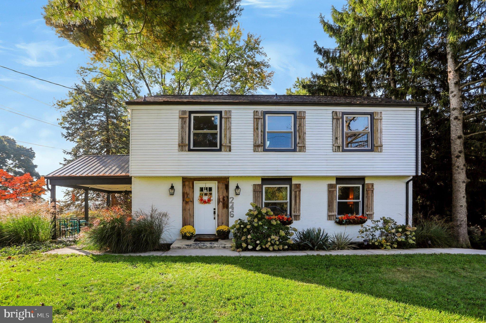 246 Oregon Rd, Lititz, PA 17543
