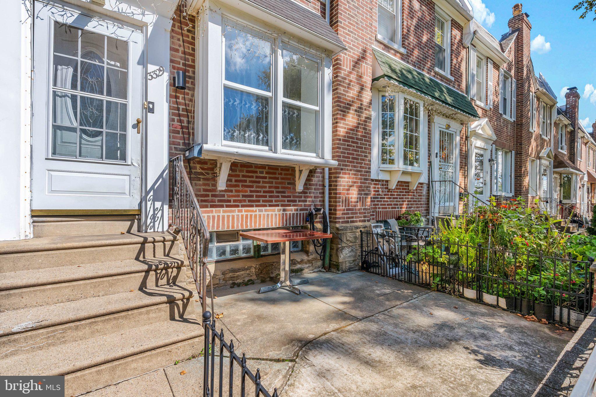 3329 Glenview St, Philadelphia, PA 19149 photo