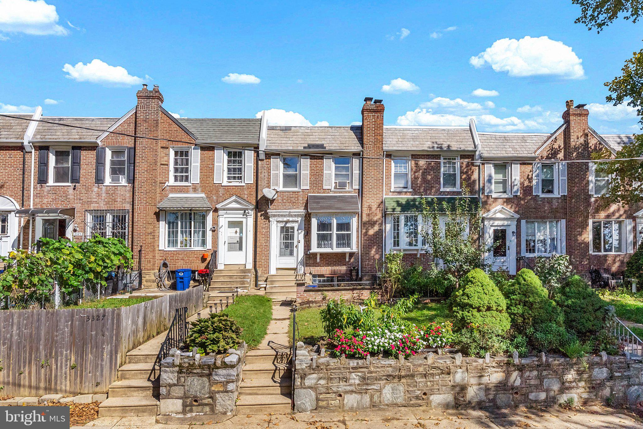 3329 Glenview St, Philadelphia, PA 19149