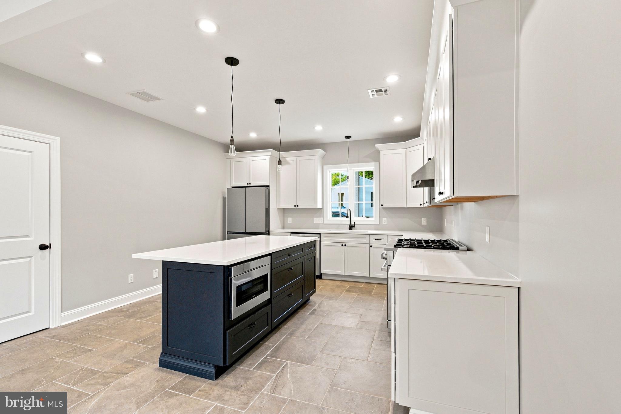 212 Ingleside Ave, Pennington, NJ 08534 photo