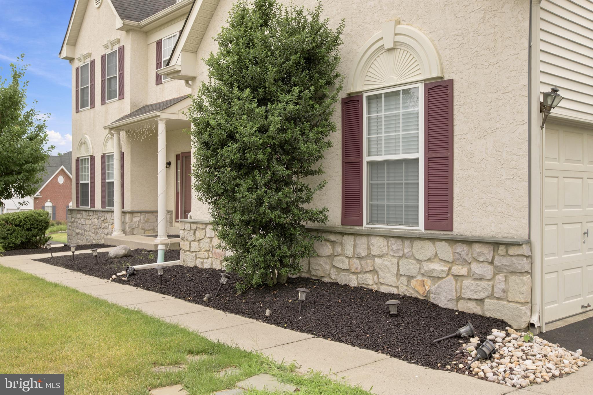 101 Tennyson Ln, North Wales, PA 19454 photo