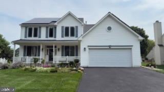 28 Pemberton Ln, East Windsor, NJ 08520
