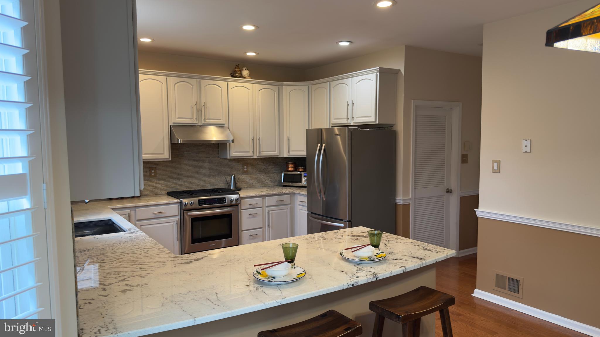 28 Pemberton Ln, East Windsor, NJ 08520 photo