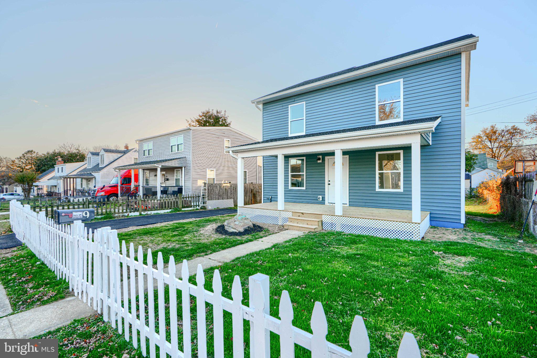 9 Avenal Rd, Essex, MD 21221 photo