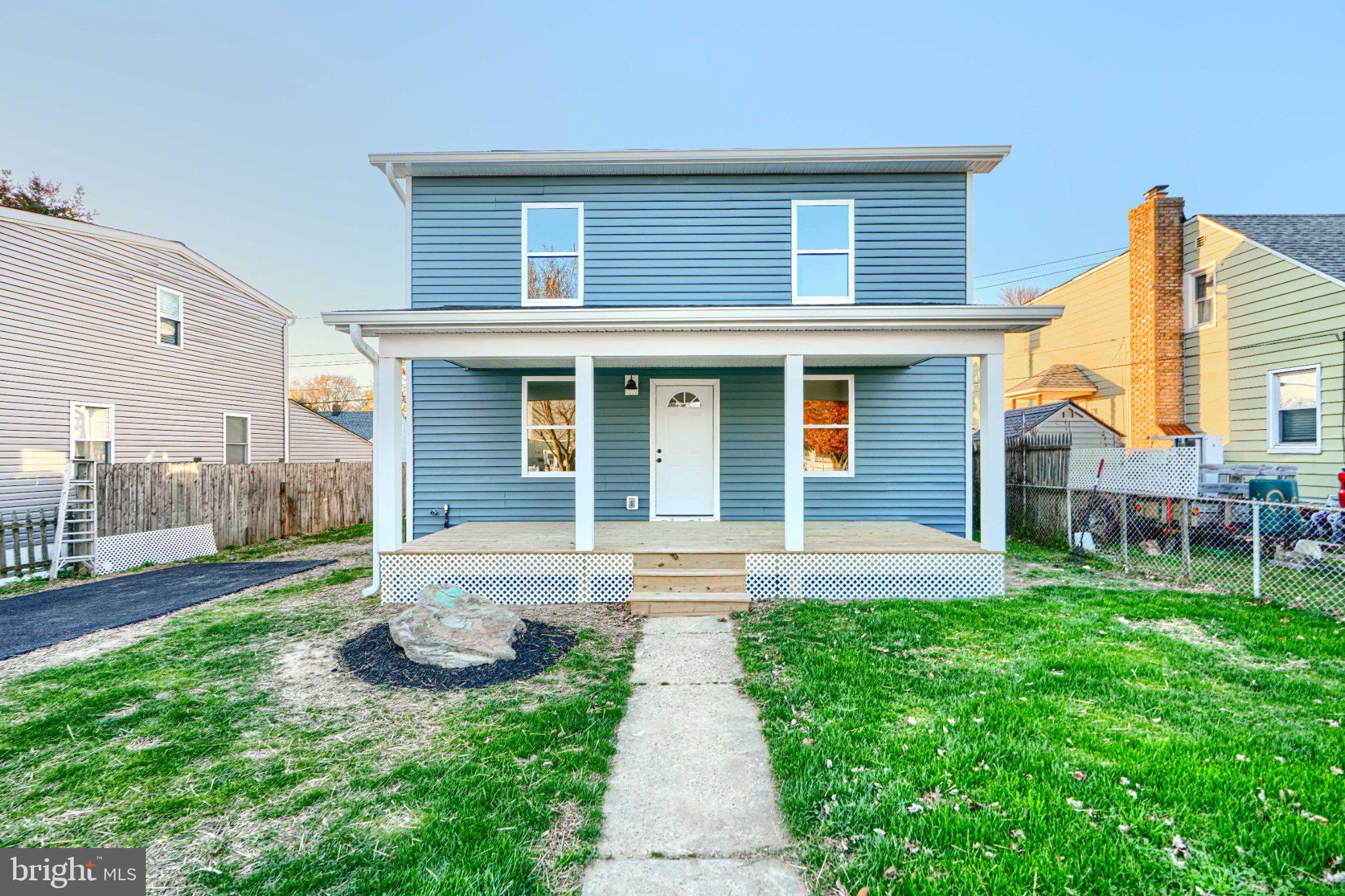 9 Avenal Rd, Essex, MD 21221