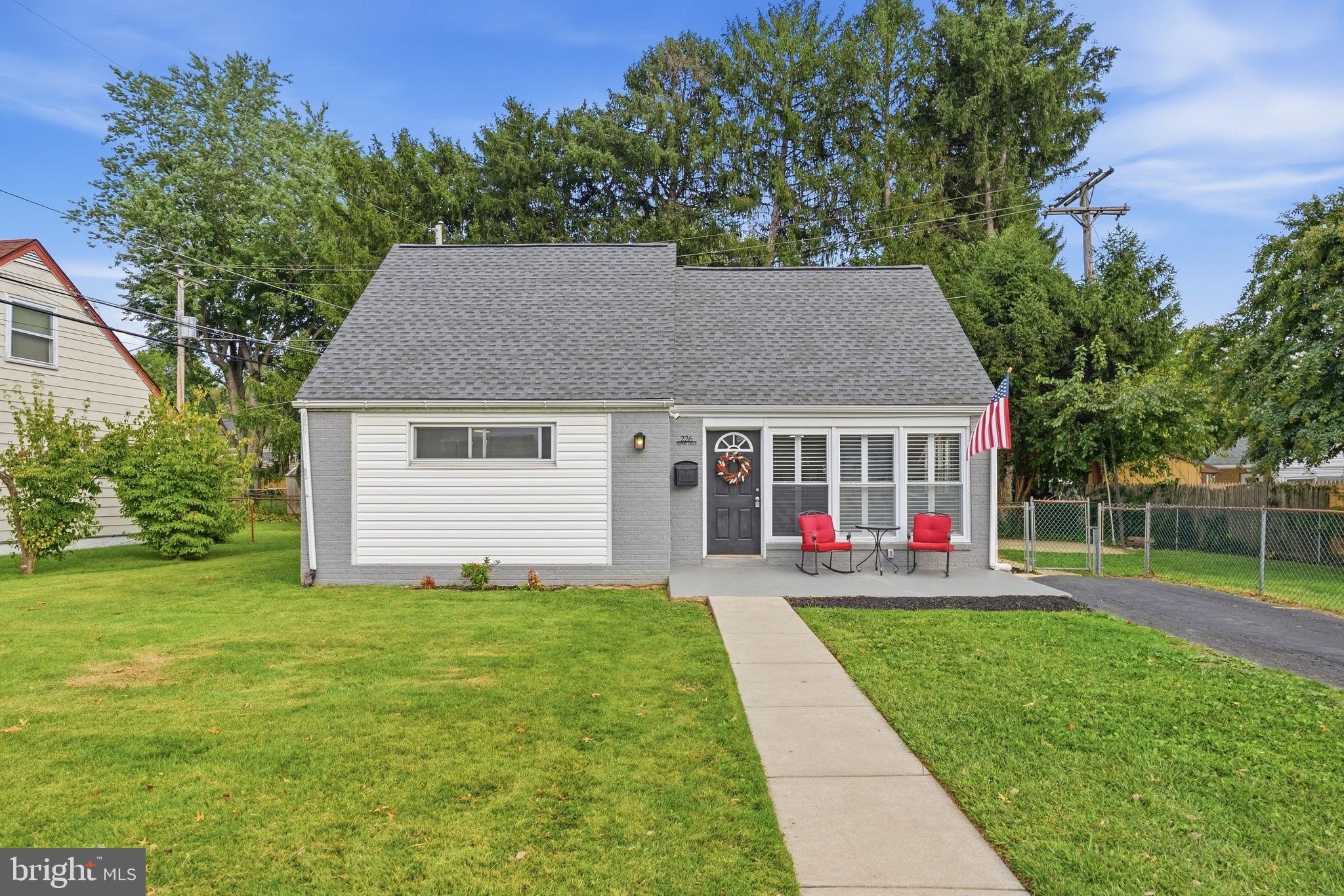 226 Oxford Cir, Norristown, PA 19403