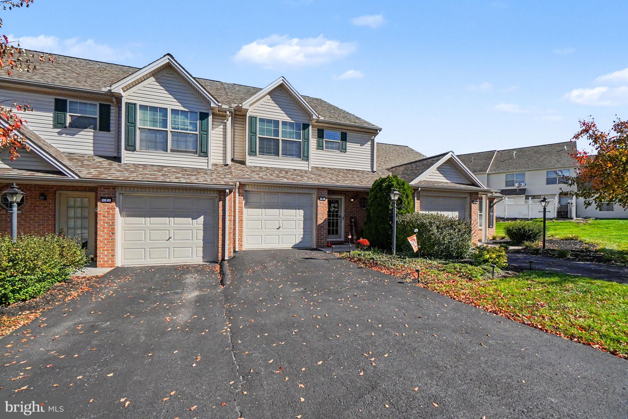 9 Tommy Ln, Enola, PA 17025 photo