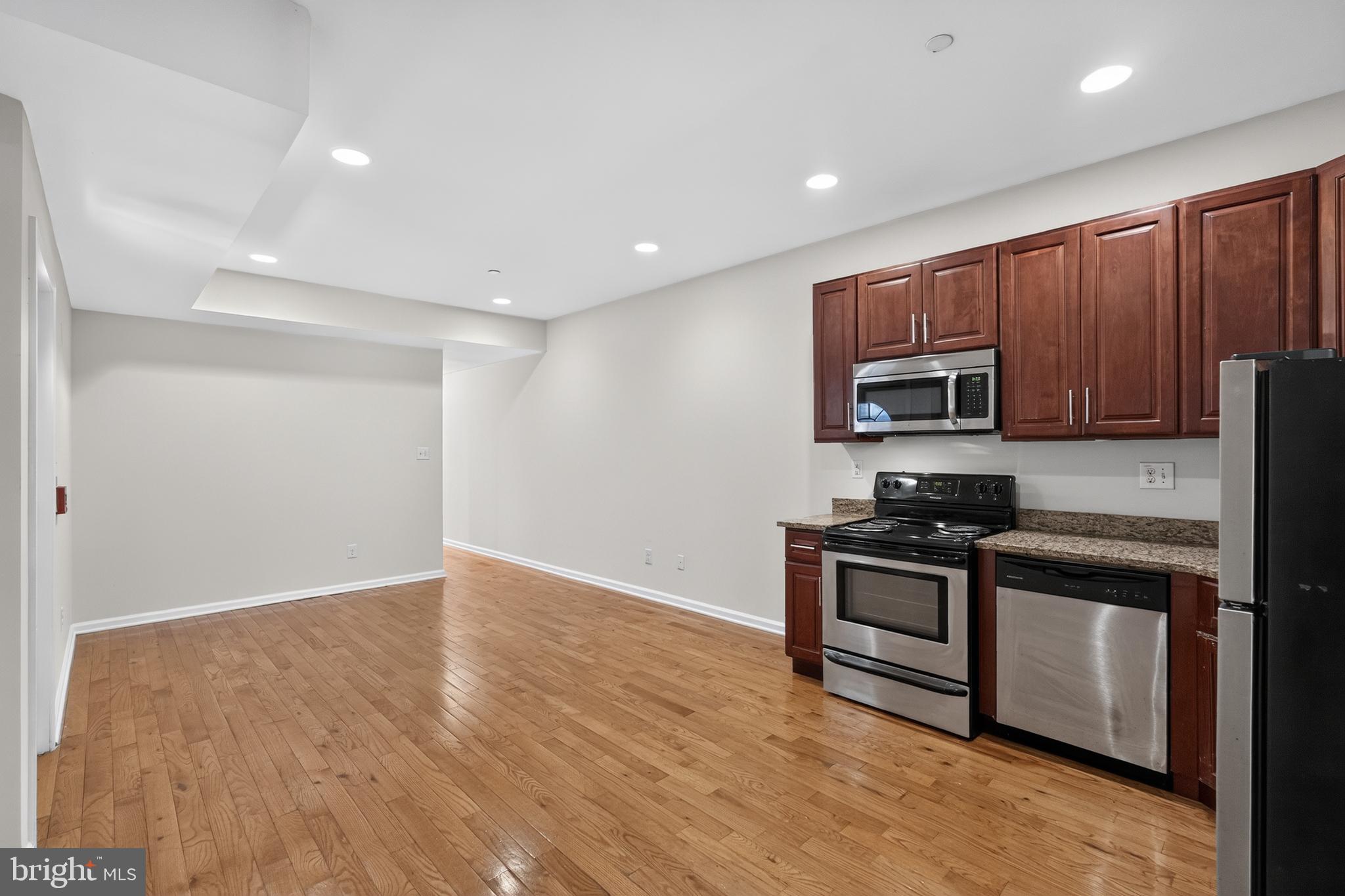 1516 18 W Diamond St, Philadelphia, PA 19121 photo