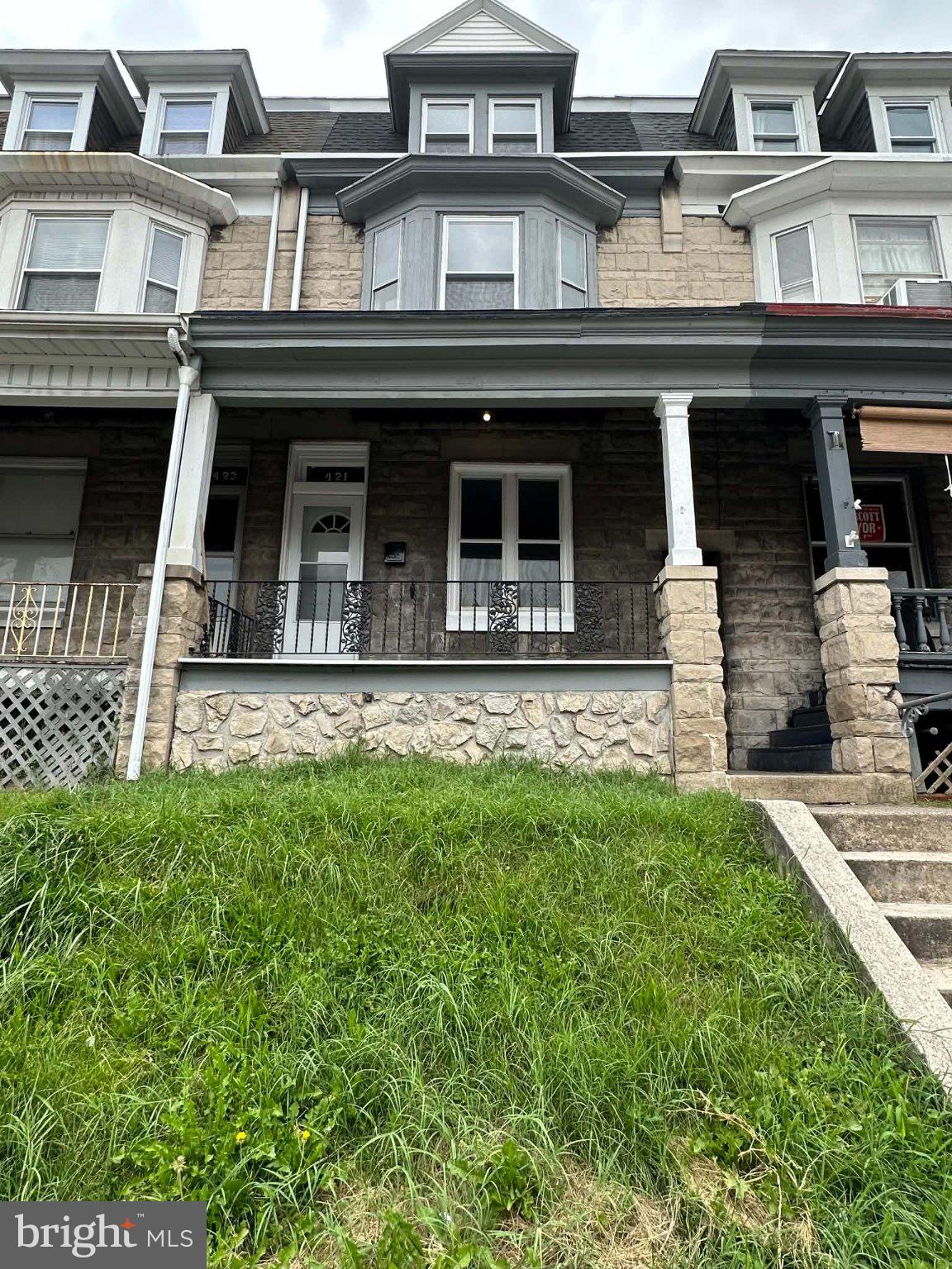 421 12th St, Reading, PA 19604