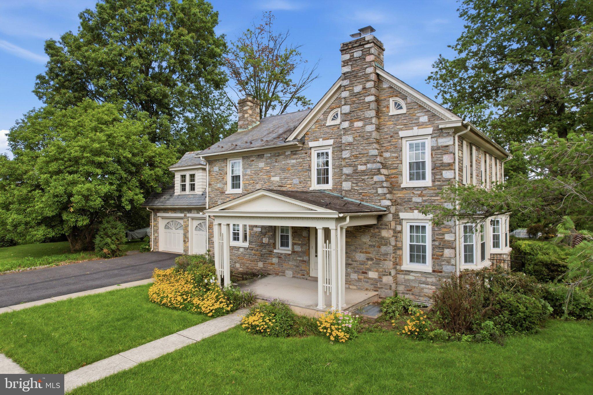 421 Park Ave, Quakertown, PA 18951 photo