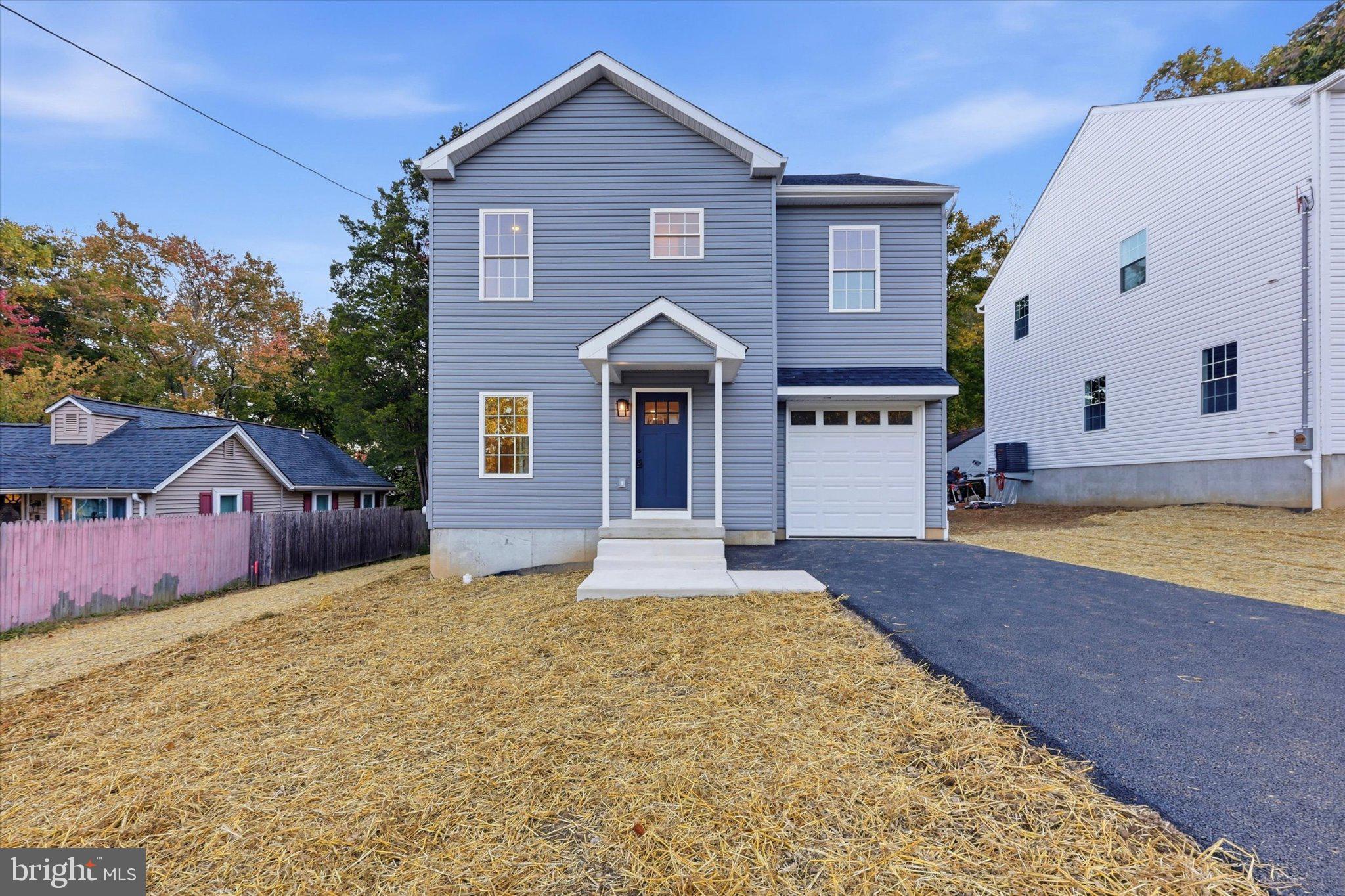 104 Elm Ave, Aston, PA 19014