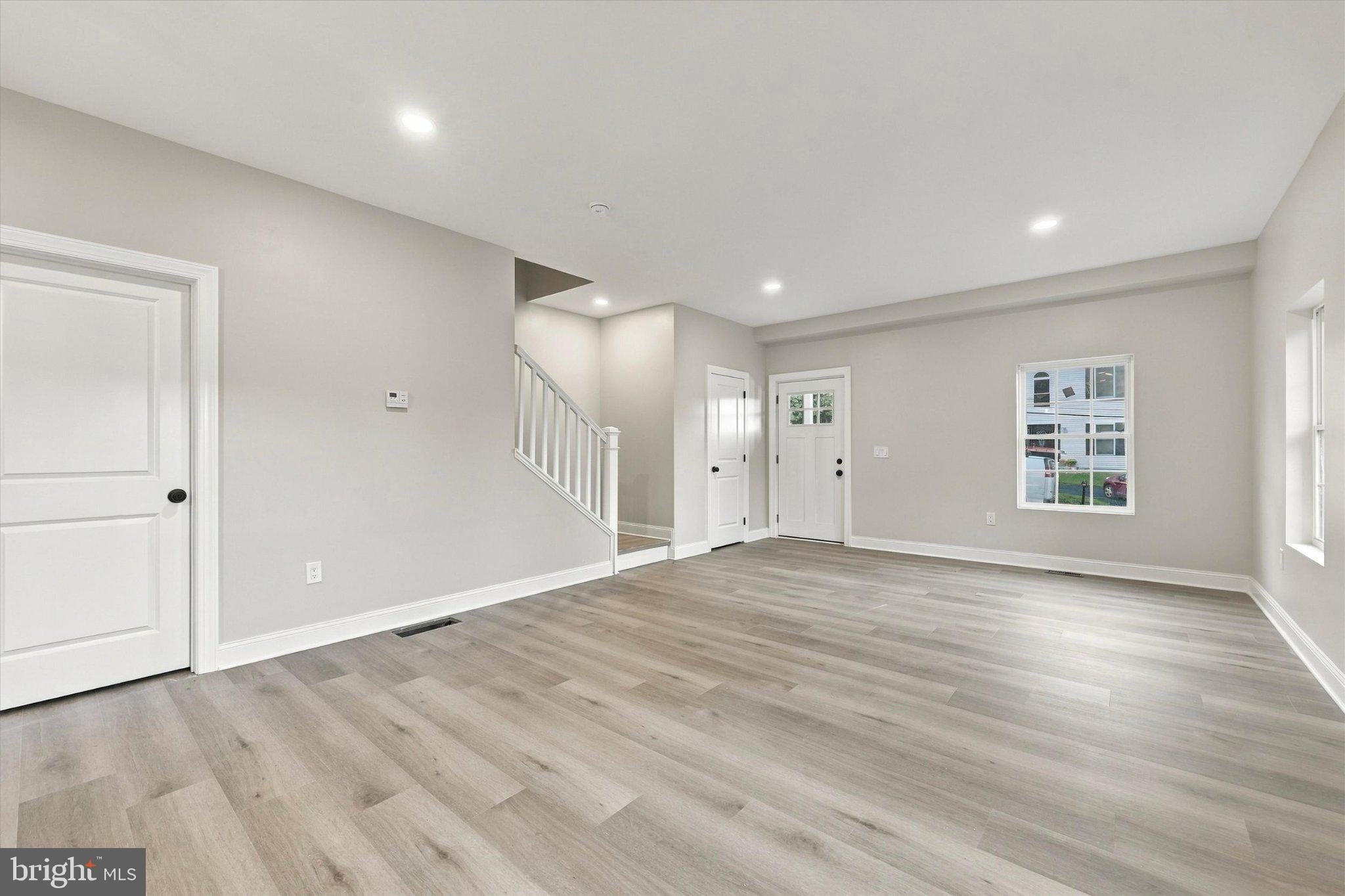 104 Elm Ave, Aston, PA 19014 photo
